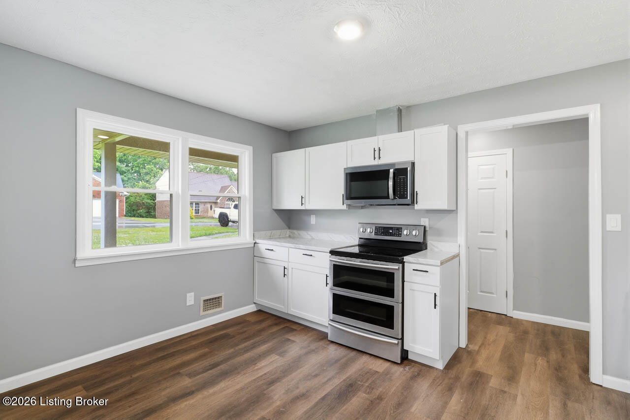 5120 Maryview Dr Property Photo 8