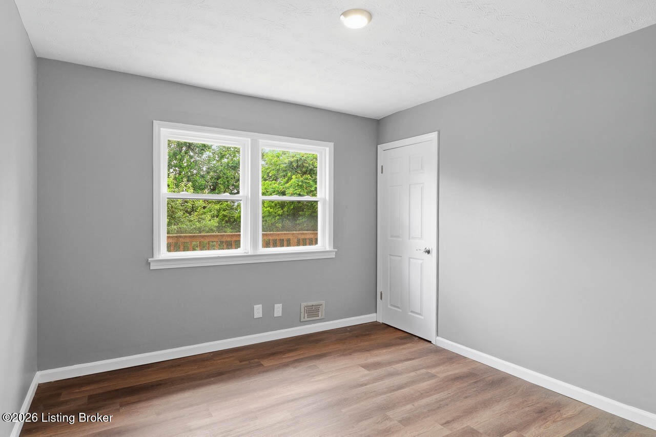 5120 Maryview Dr Property Photo 17