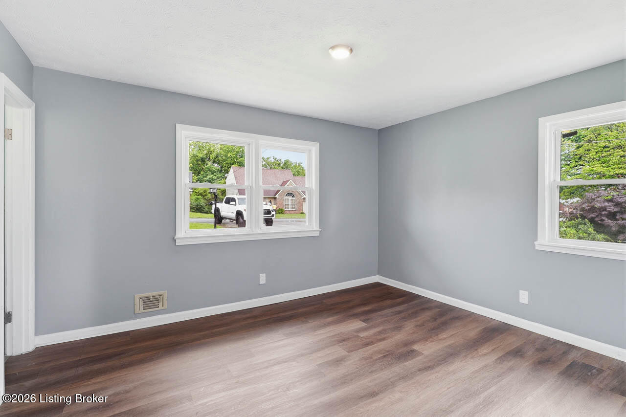 5120 Maryview Dr Property Photo 21