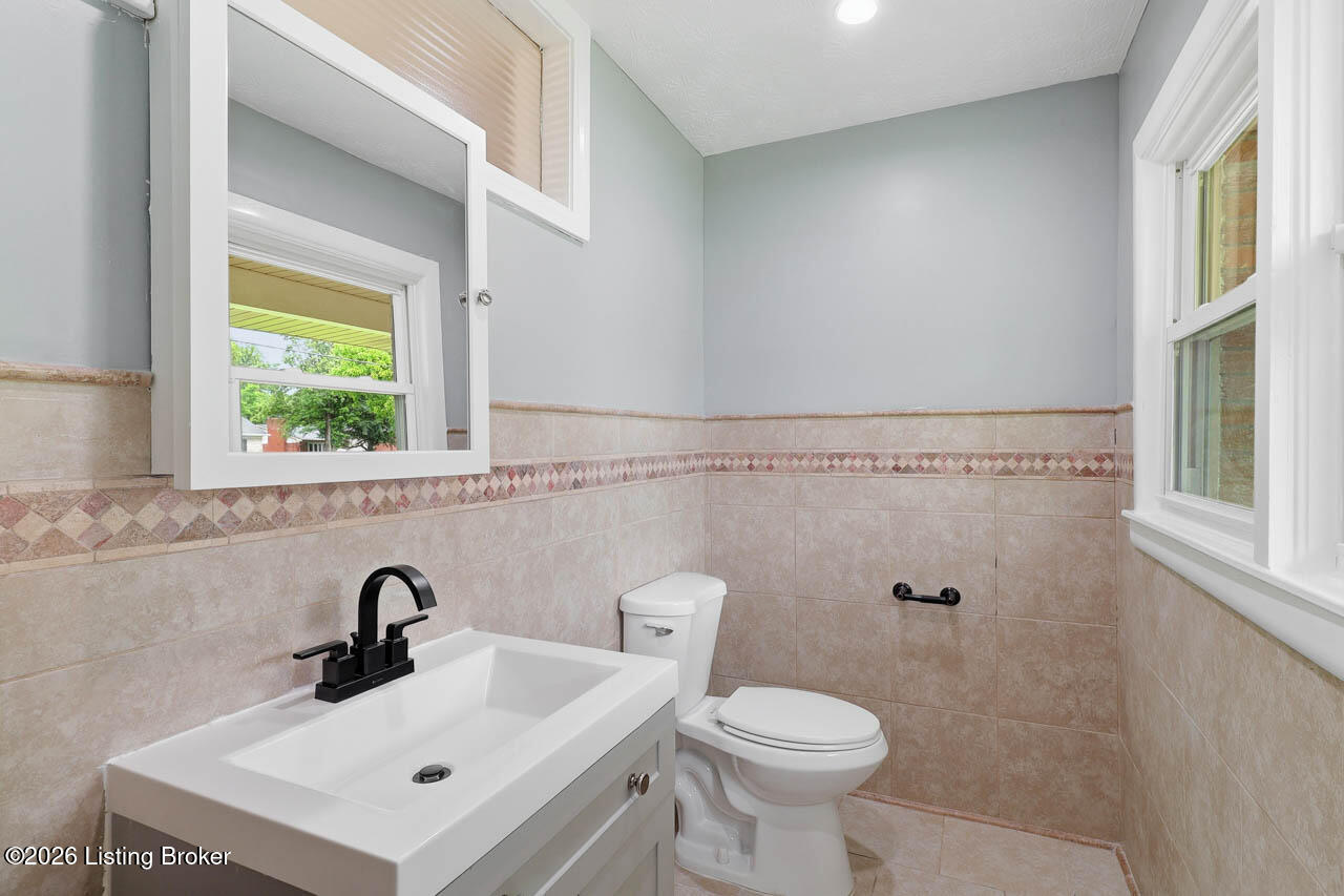 5120 Maryview Dr Property Photo 23