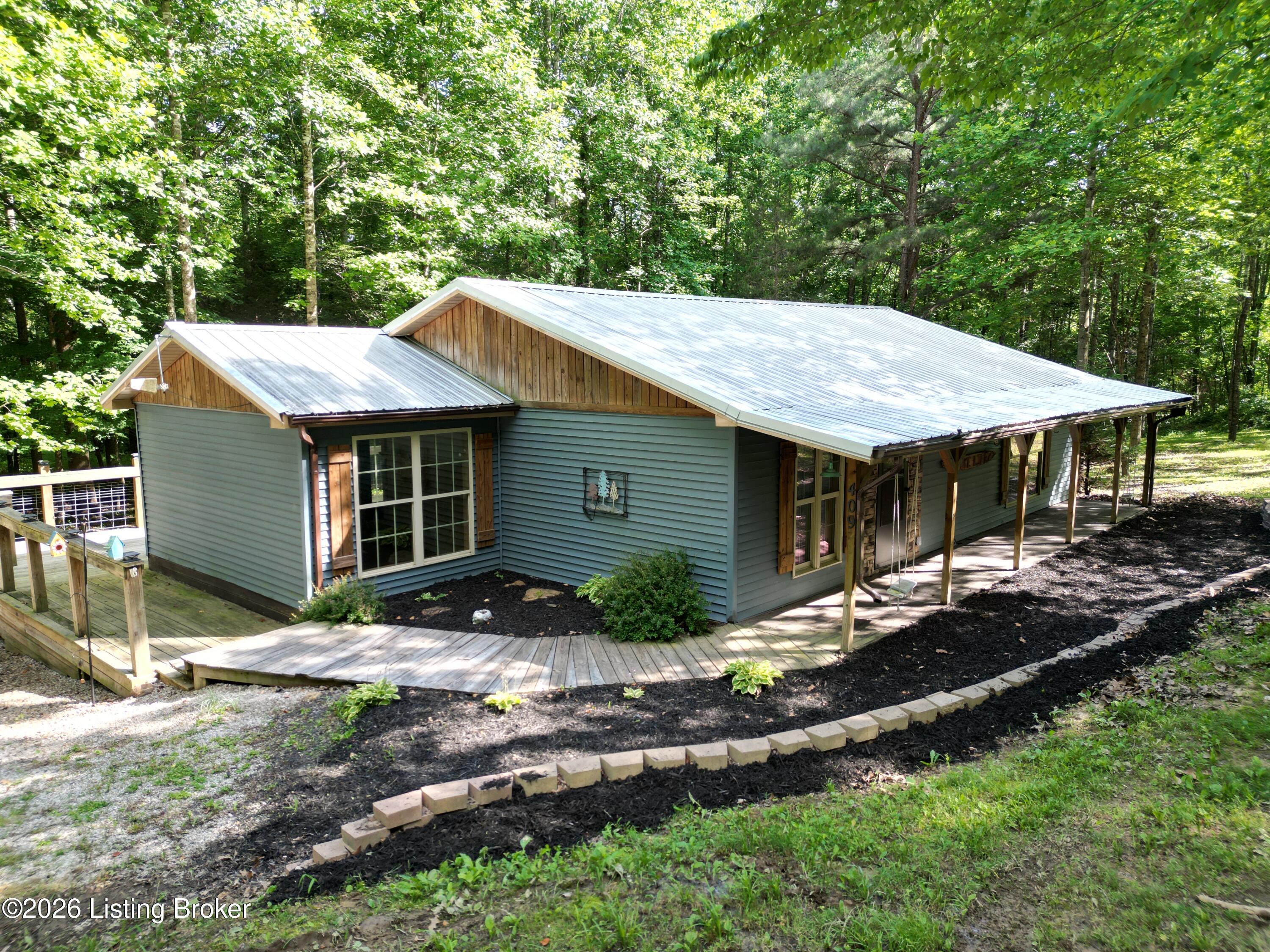 409 Woodhaven Ln Property Photo 1