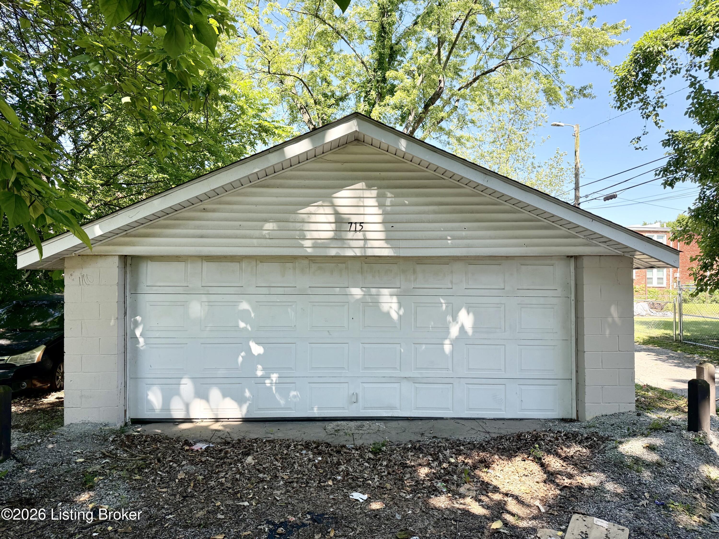 715 S 41st St 1 Property Photo 12