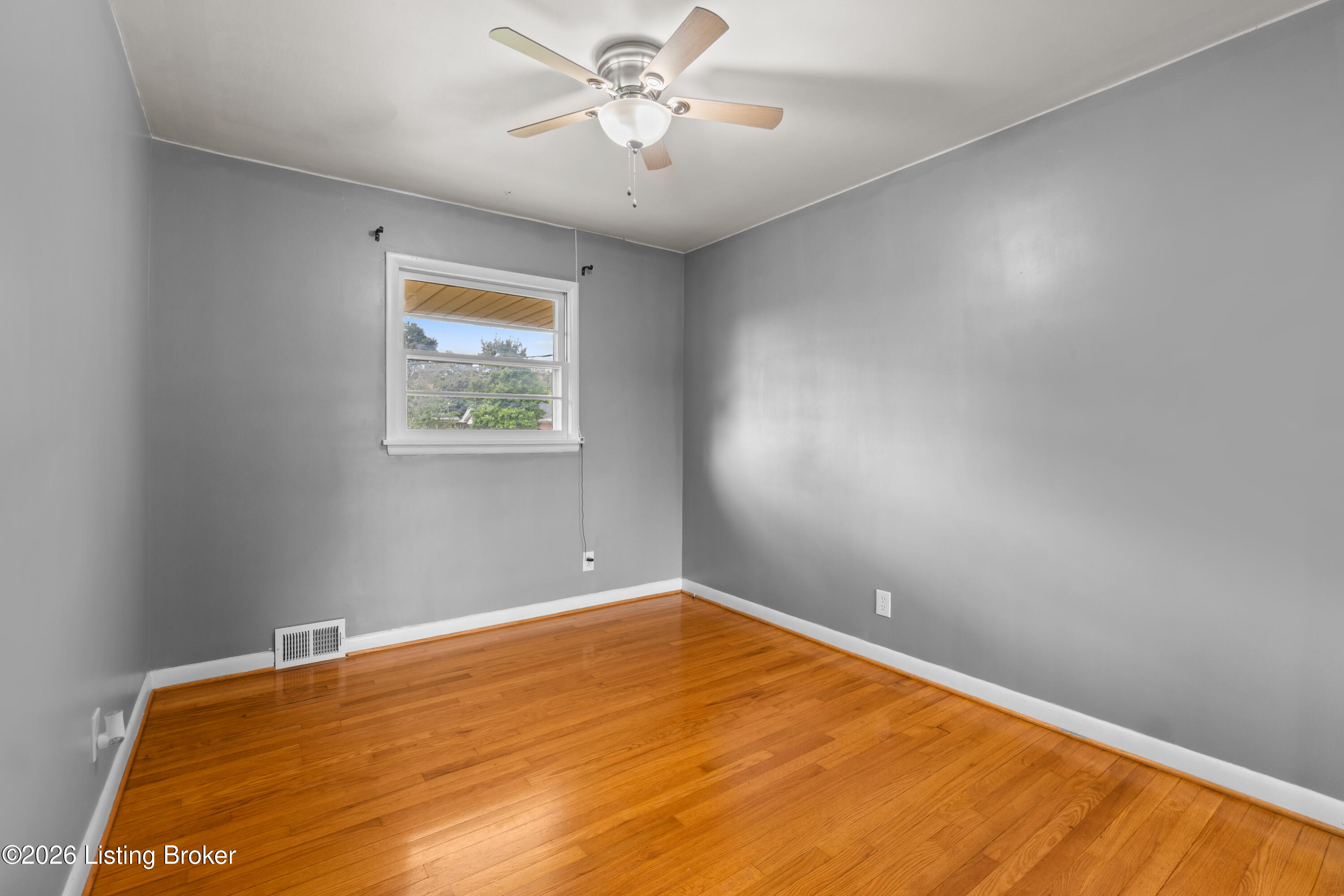 2303 Ecton Ln Property Photo 6