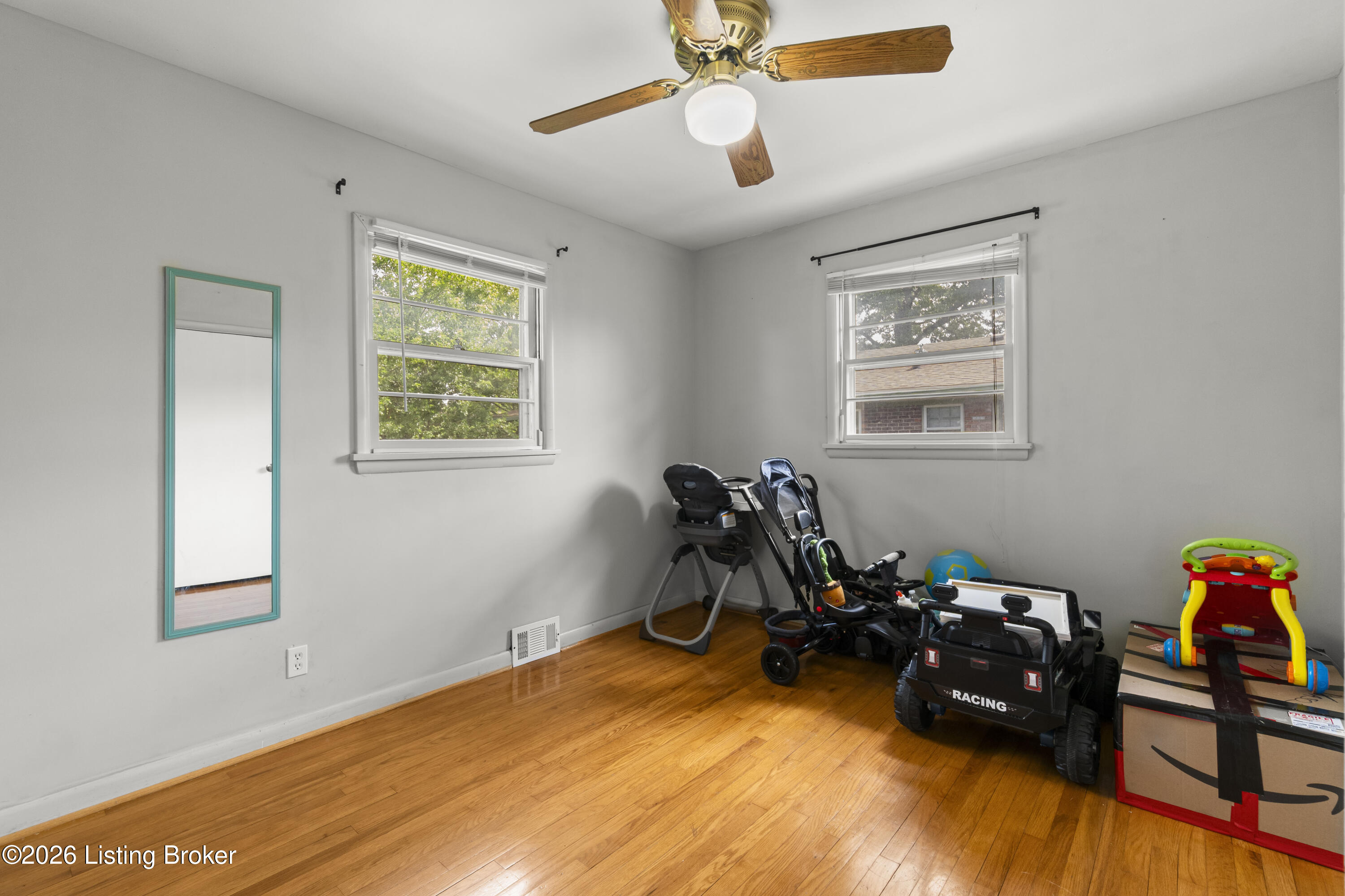 2303 Ecton Ln Property Photo 8