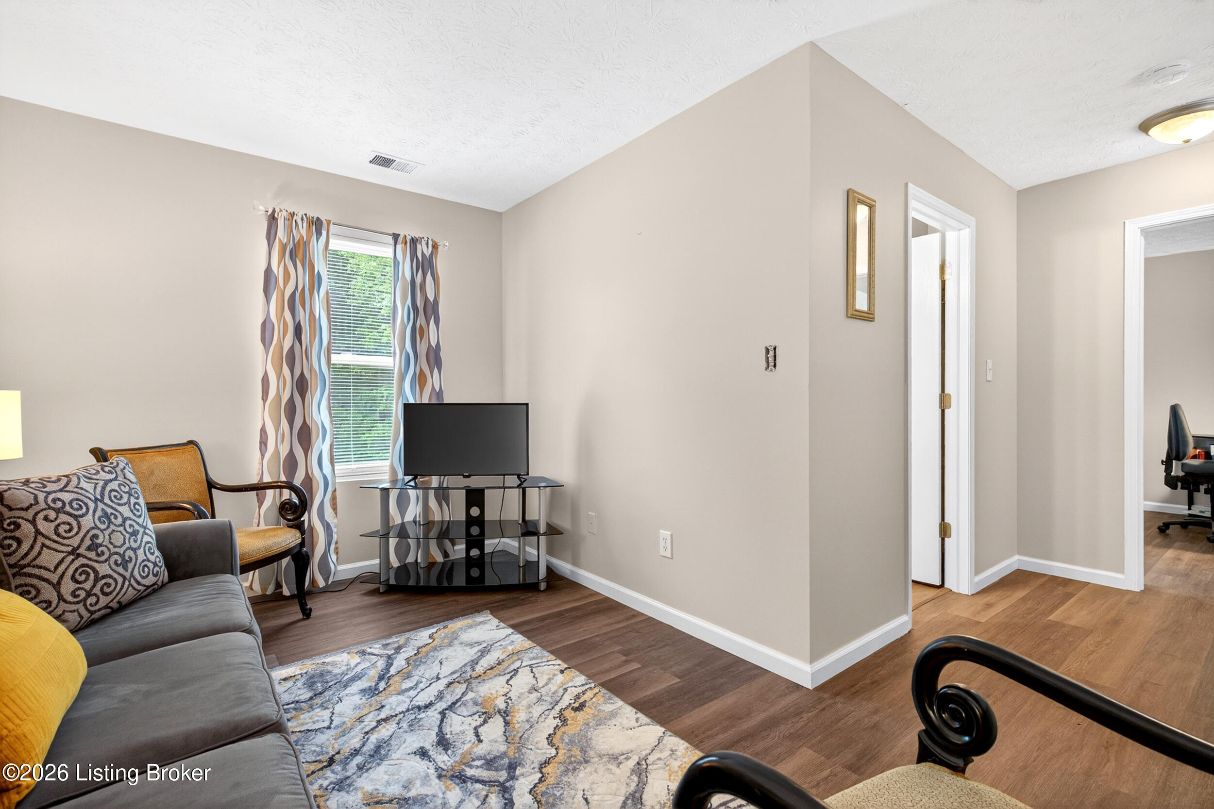 6314 Maravian Dr Property Photo 8