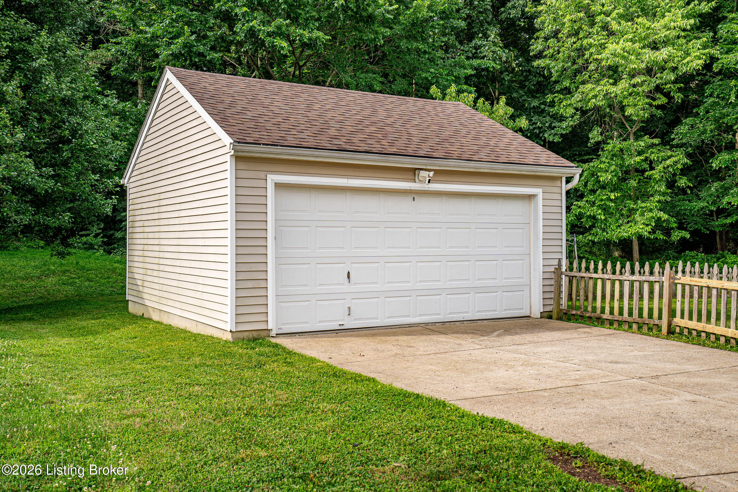 6314 Maravian Dr Property Photo 29