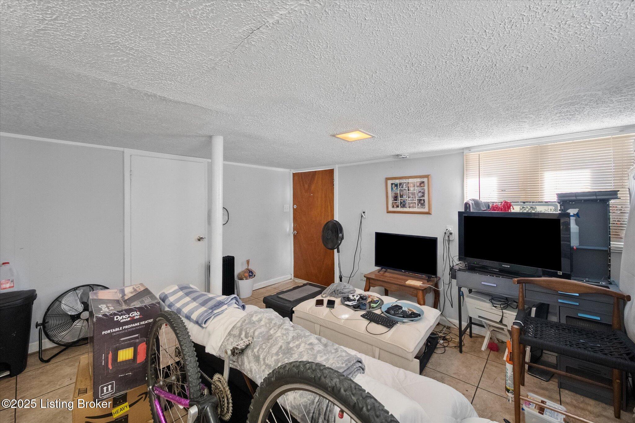 4925 Southside Dr Property Photo 33