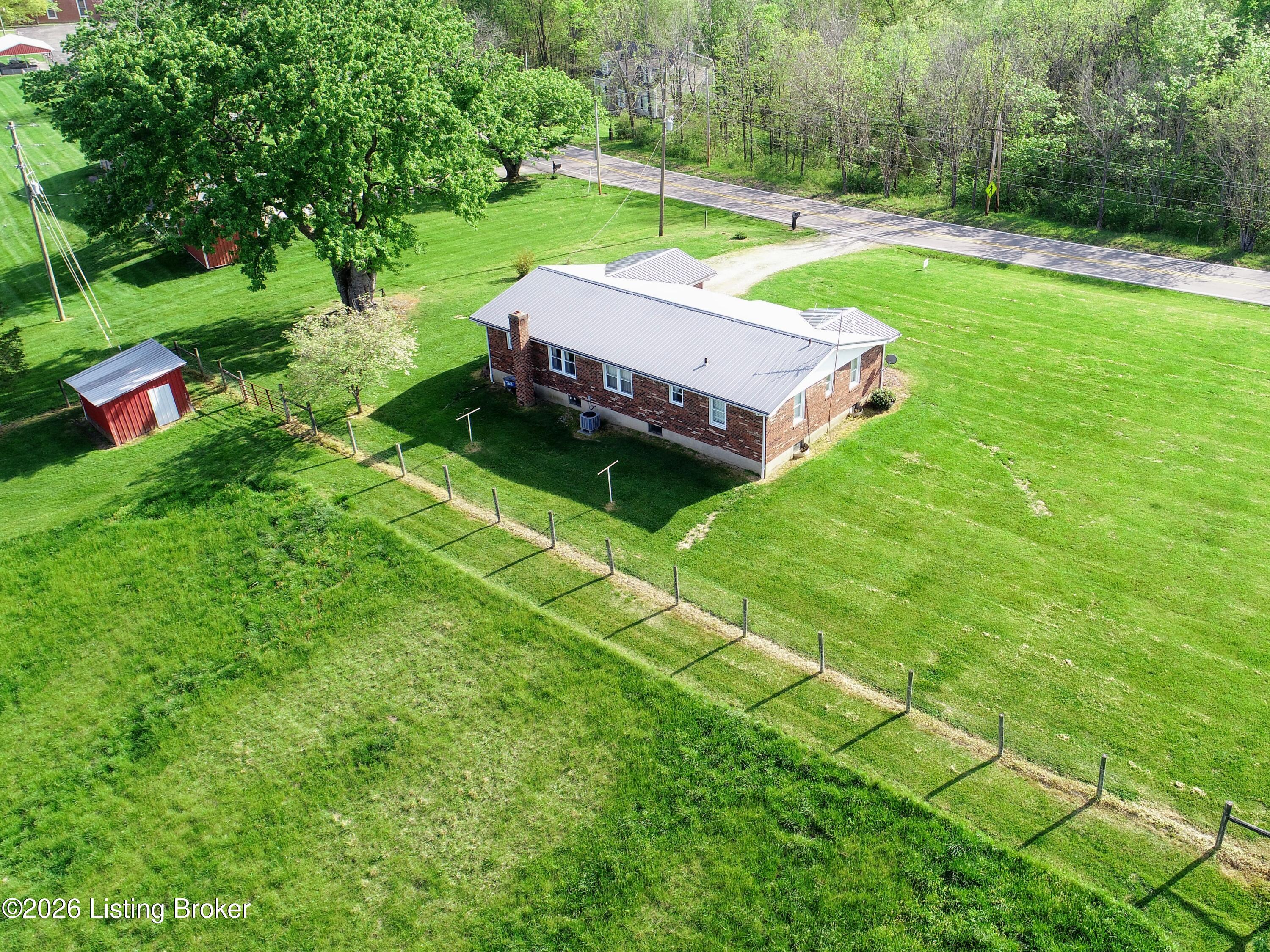 8237 Mount Eden Rd Property Photo 9