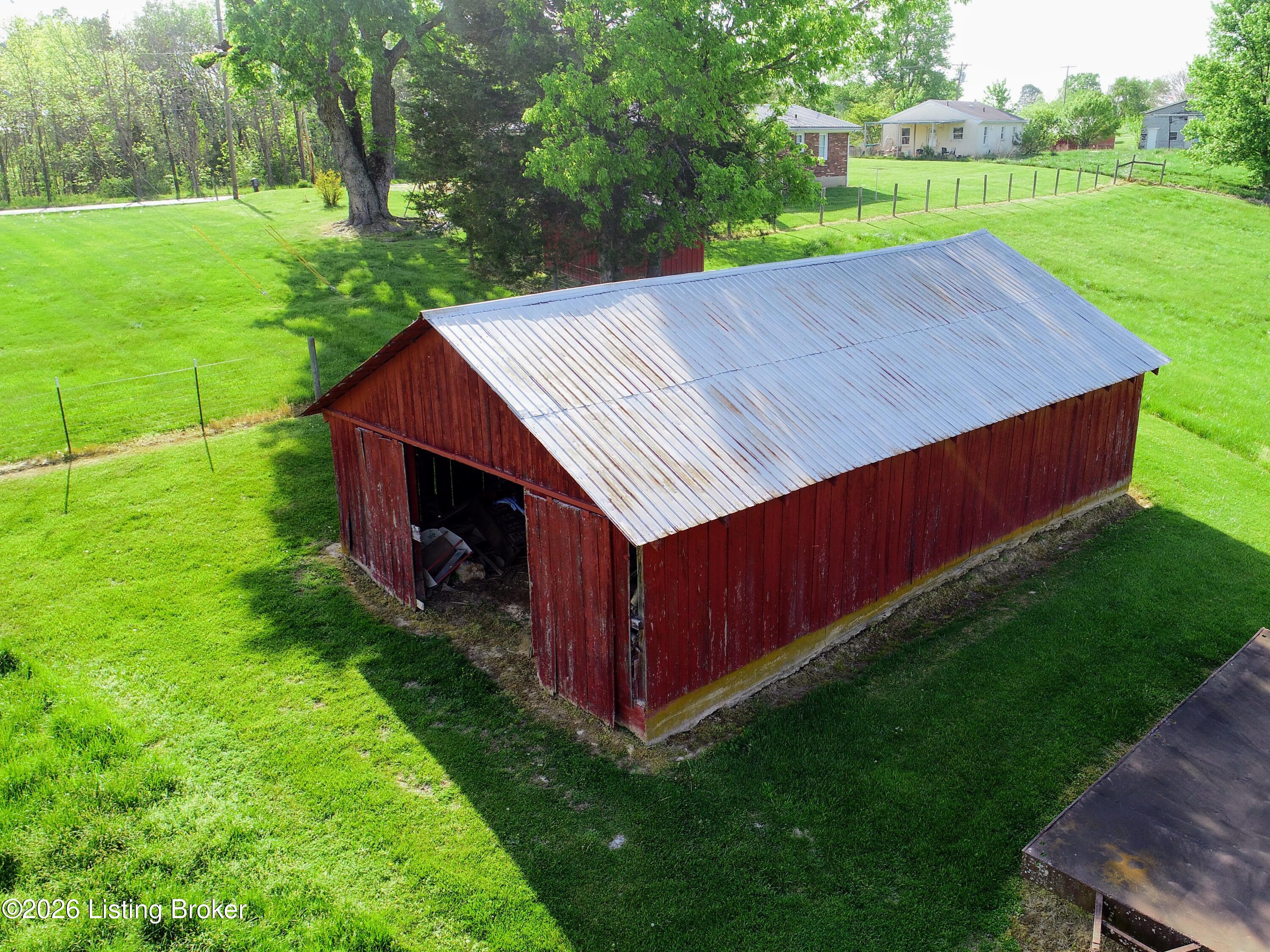 8237 Mount Eden Rd Property Photo 14