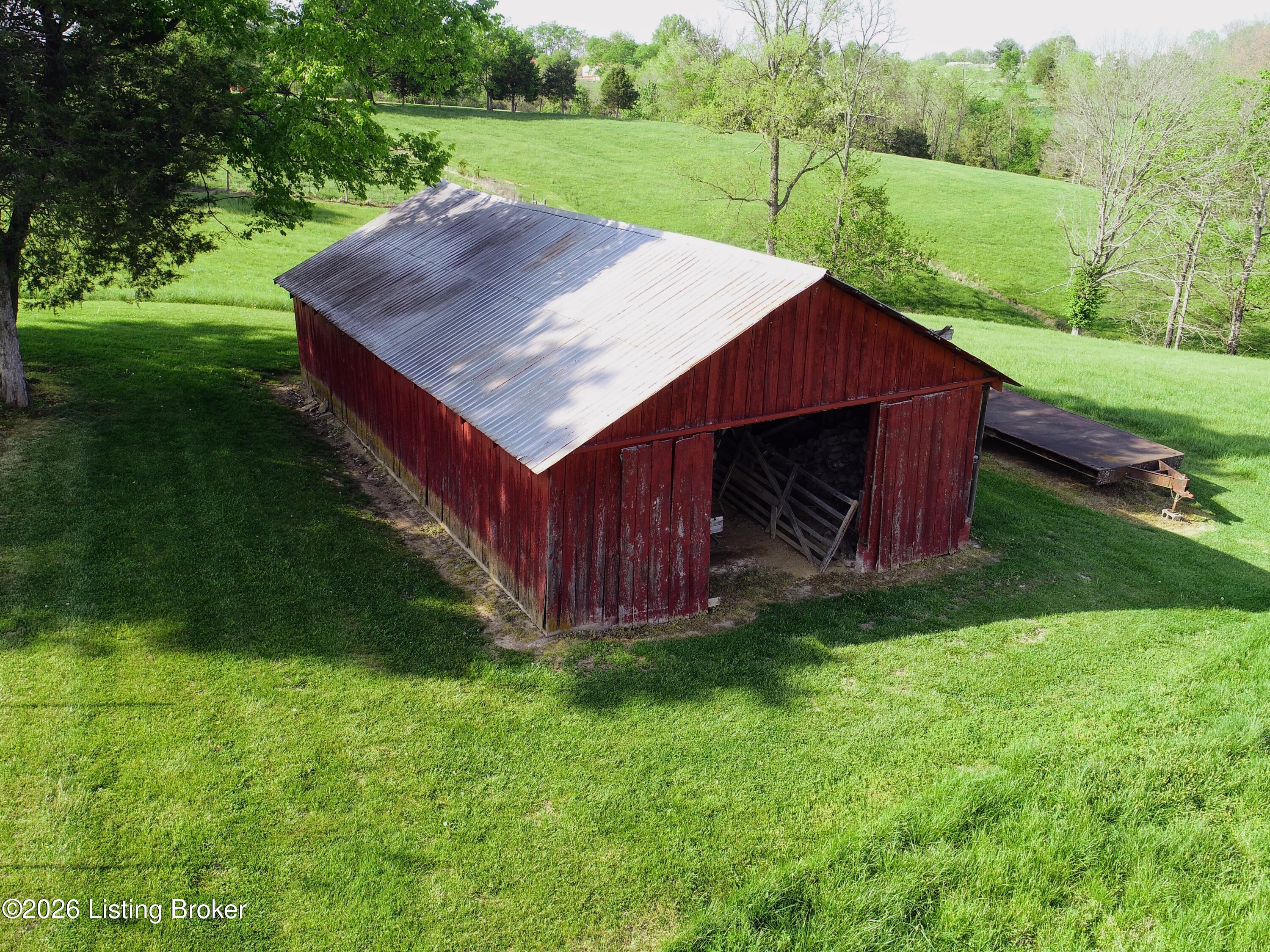 8237 Mount Eden Rd Property Photo 15