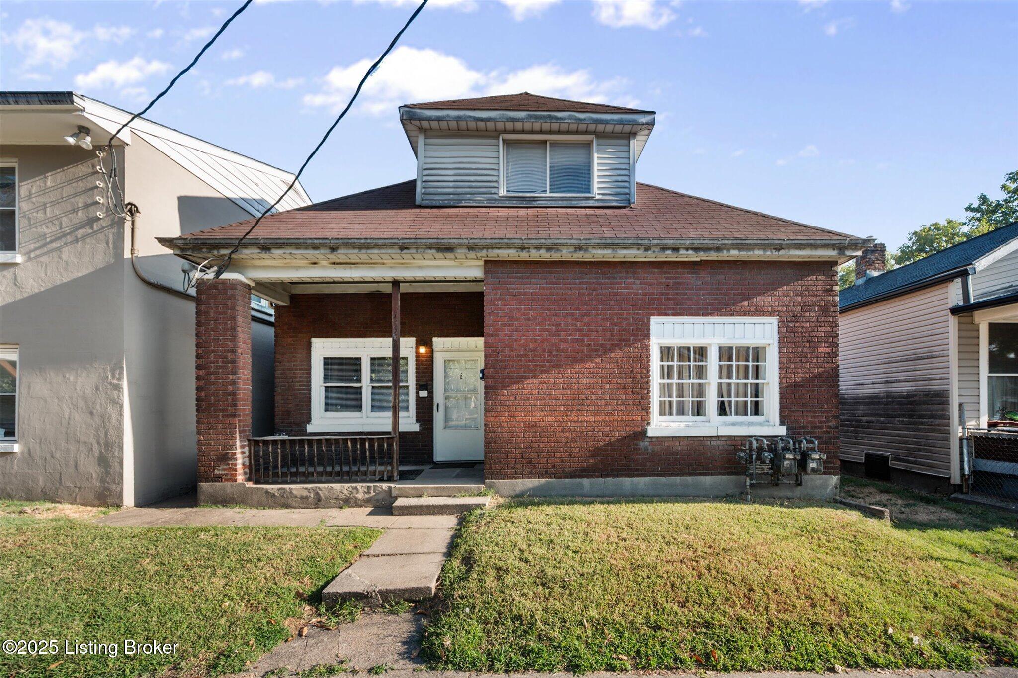 1525 Anderson St Property Photo 2