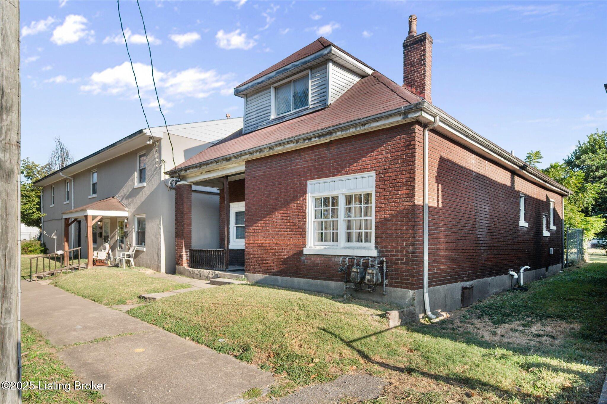 1525 Anderson St Property Photo 6