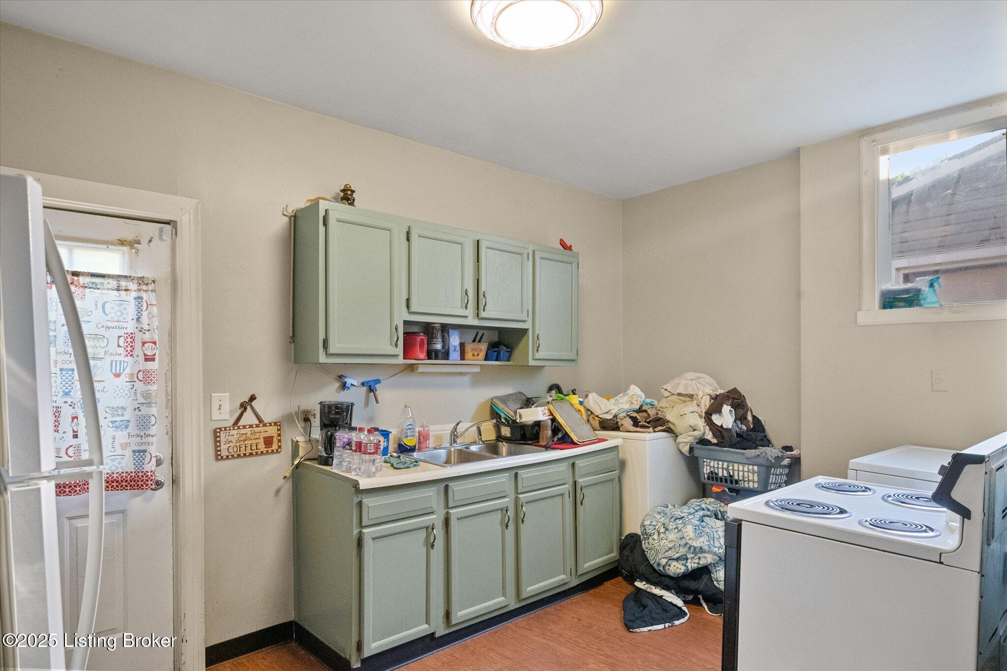 1525 Anderson St Property Photo 15