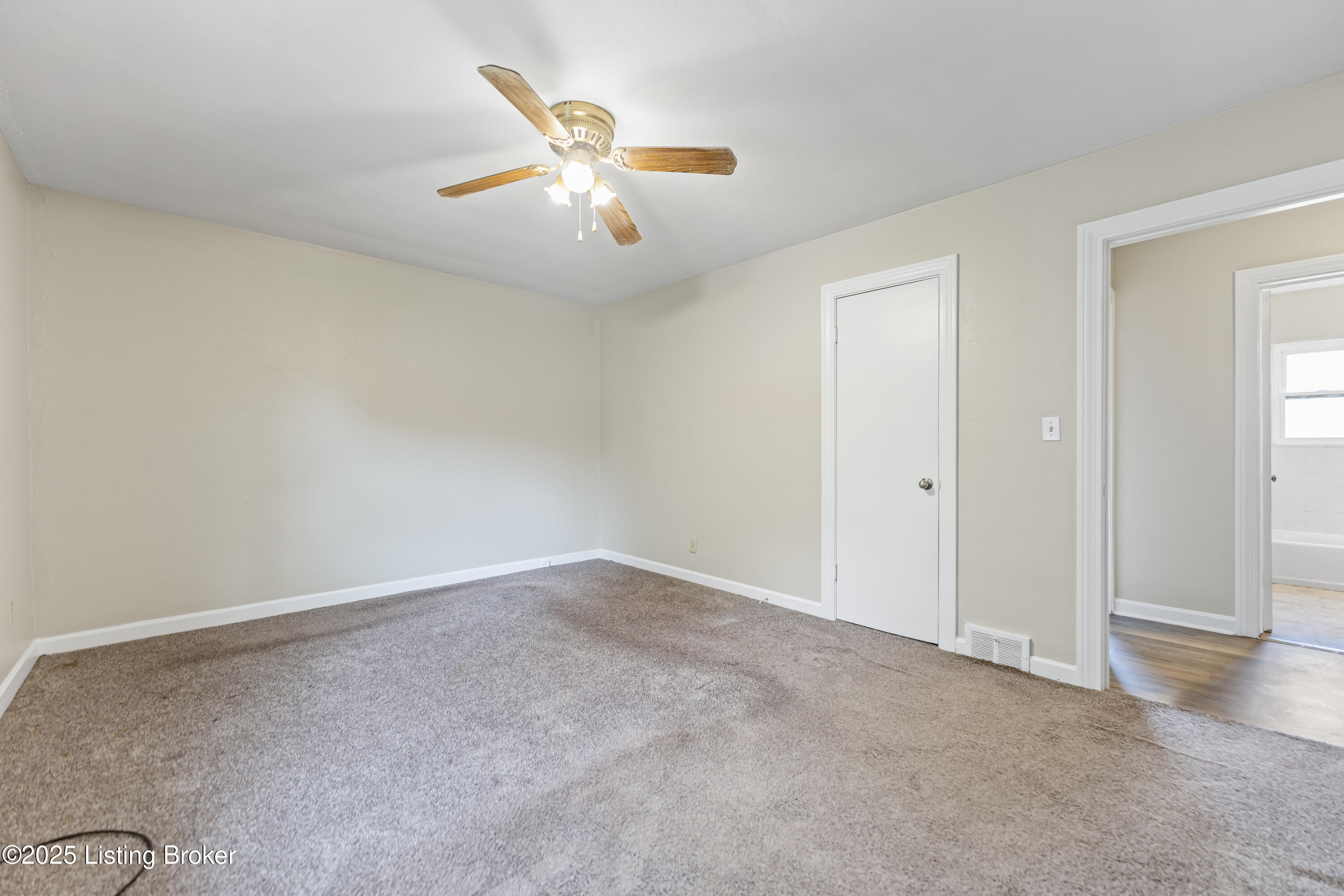 1525 Anderson St Property Photo 40