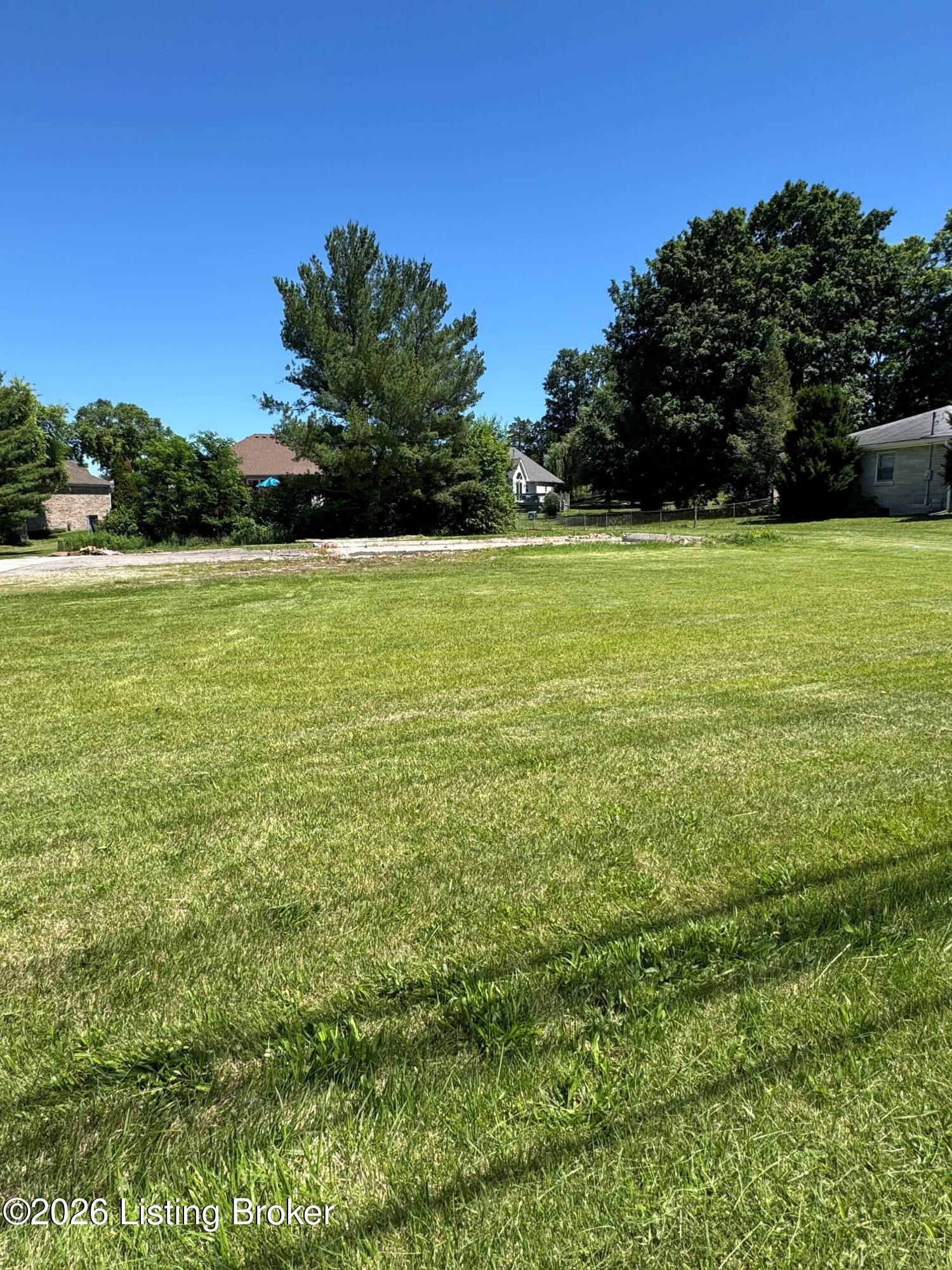 4211 Billtown Rd Property Photo 2
