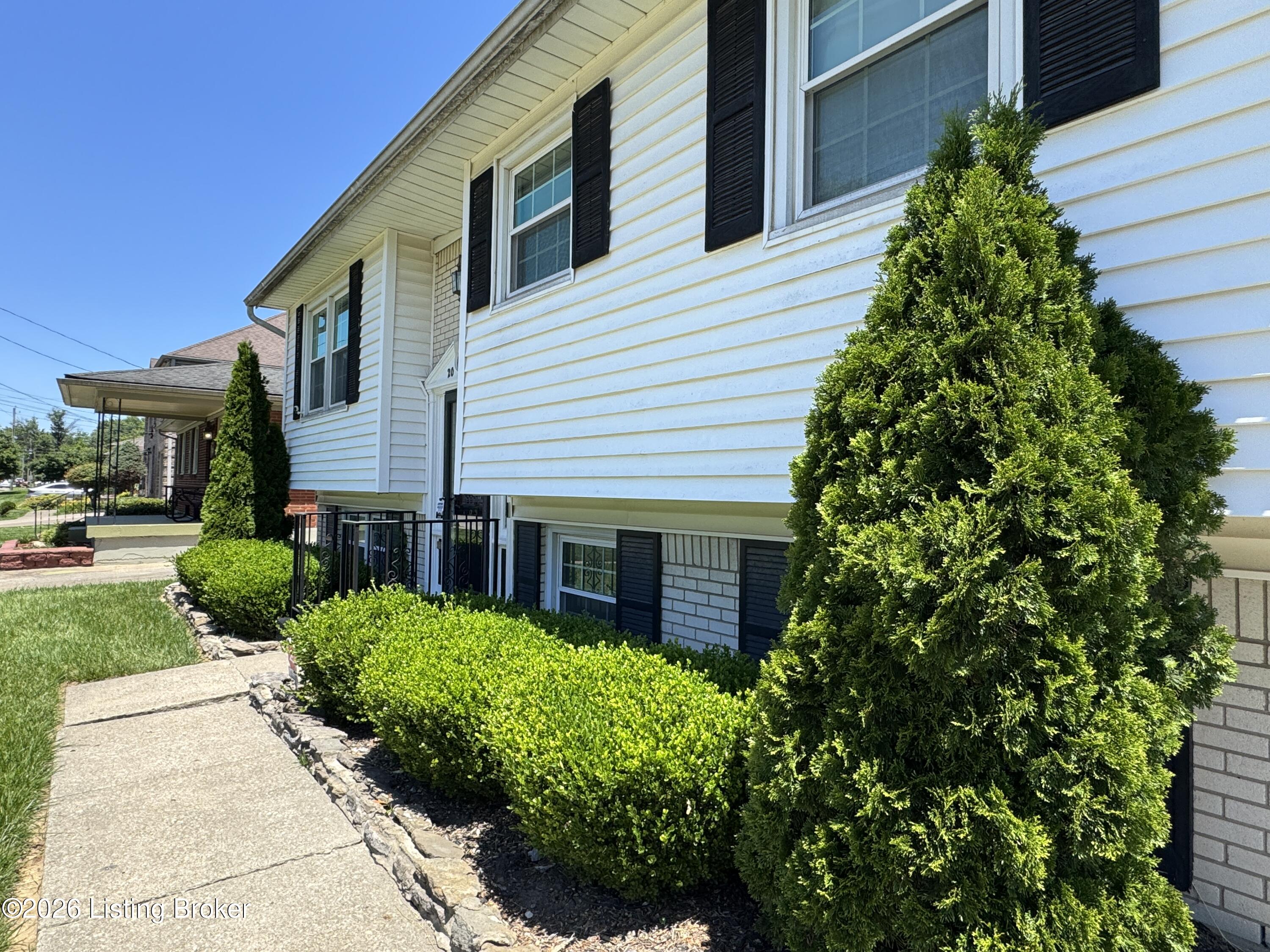2013 Beech St Property Photo 1