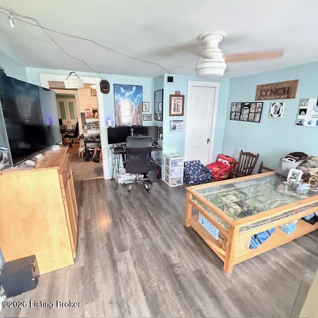 1613 Lakeside Dr Property Photo 4