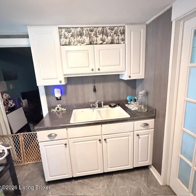 1613 Lakeside Dr Property Photo 7