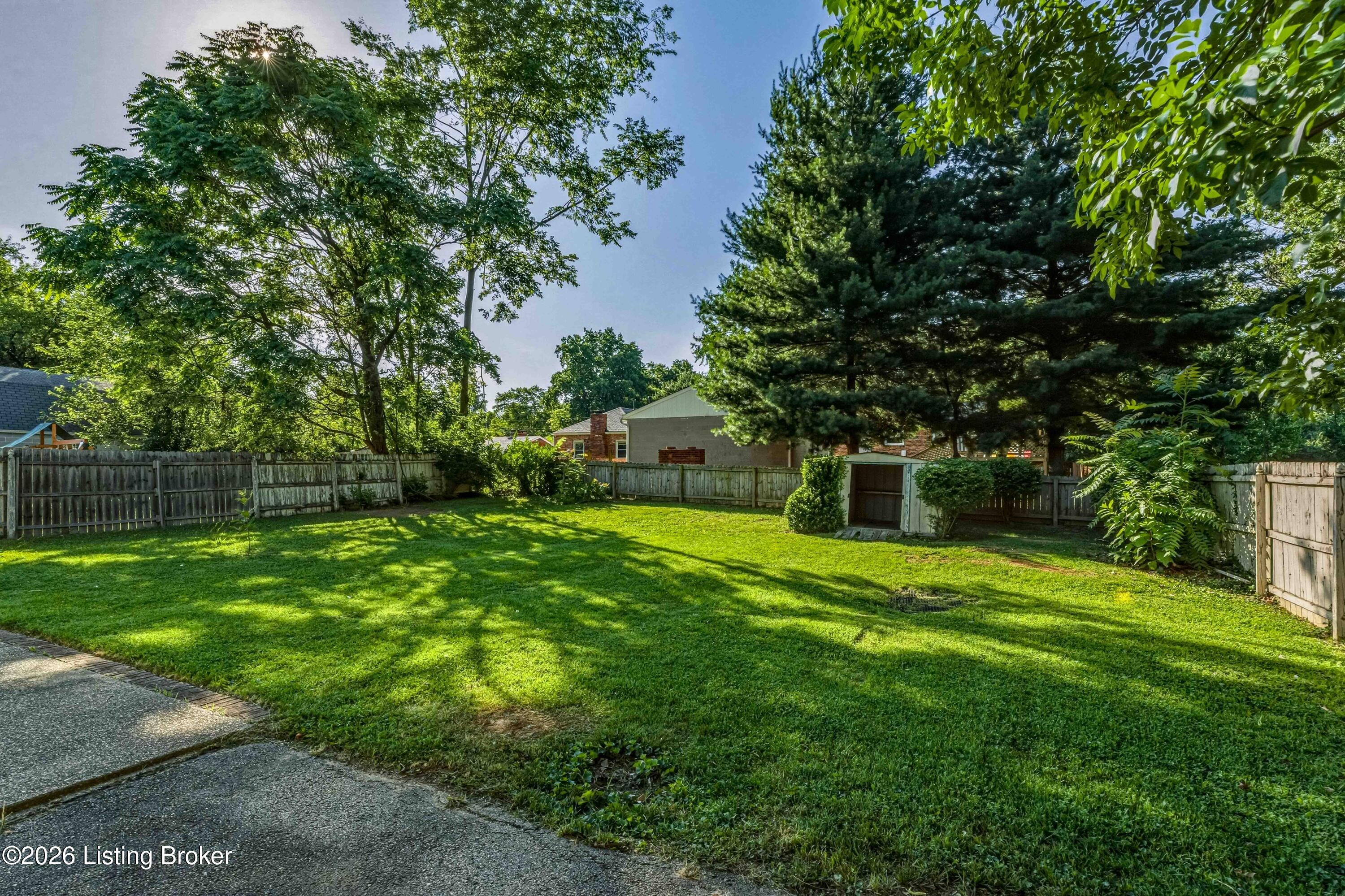 3032 Cabinwood Dr Property Photo 7