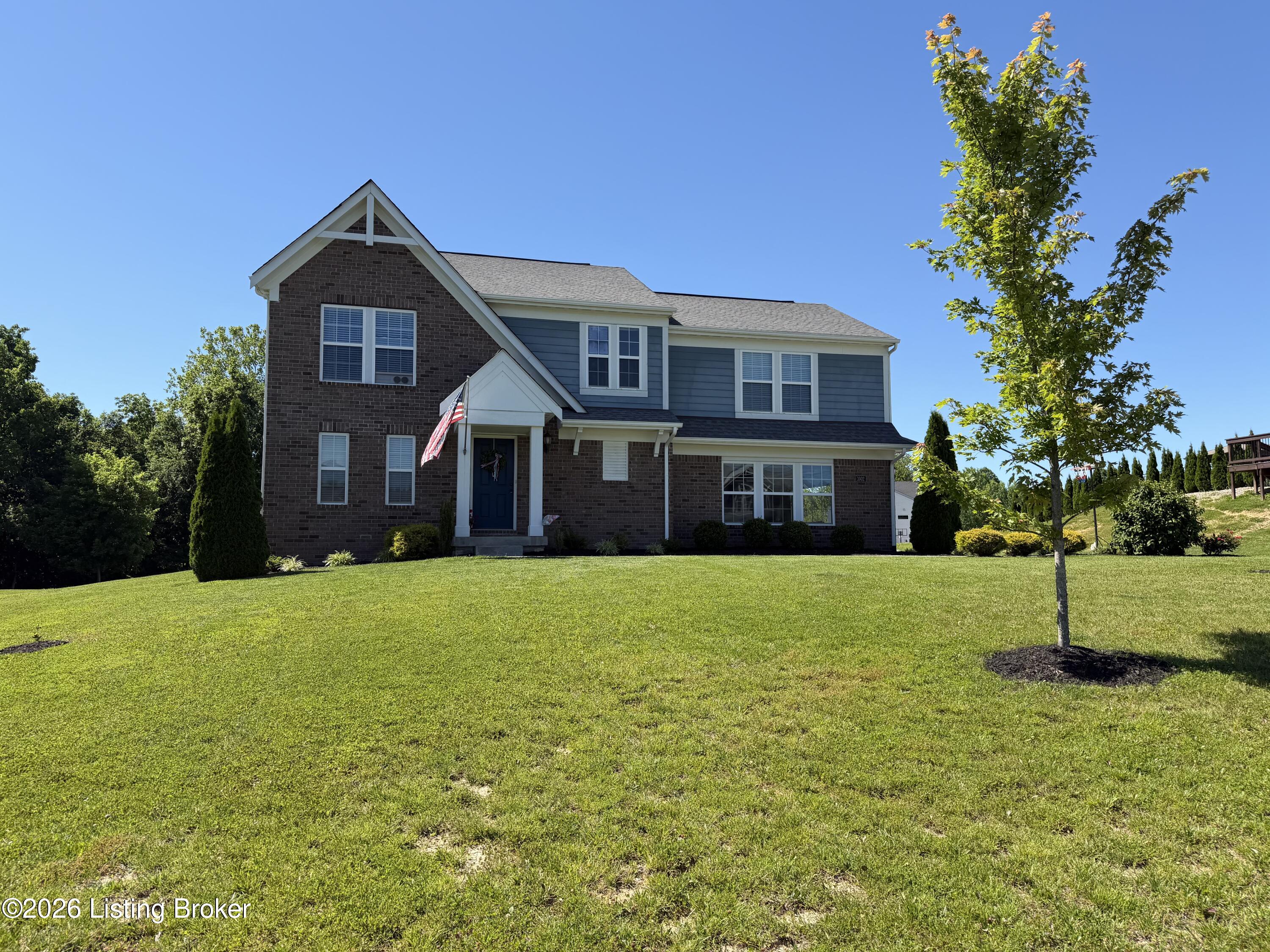 1002 Heron Cove Property Photo 1