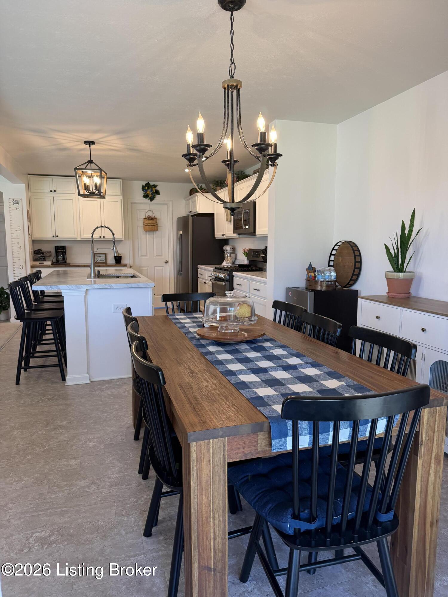 1002 Heron Cove Property Photo 12
