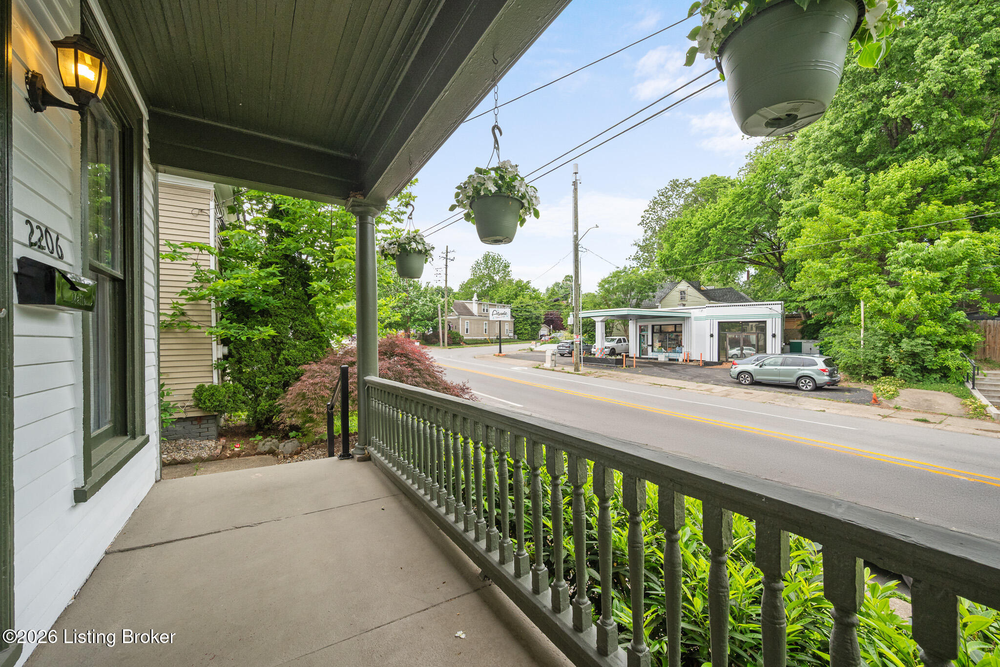2206 Grinstead Dr Property Photo 6
