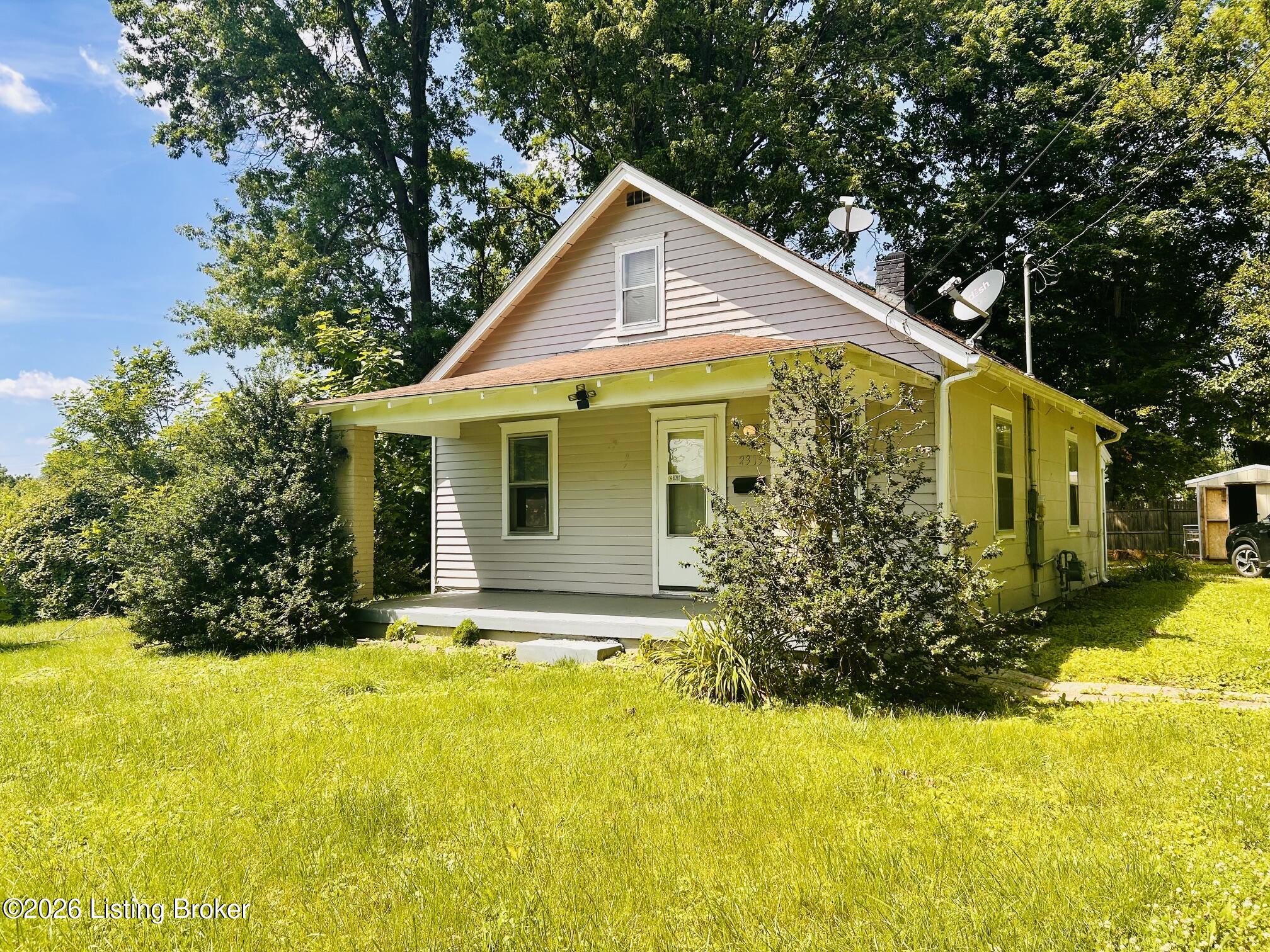 2315 Upper Hunters Trace Property Photo 1