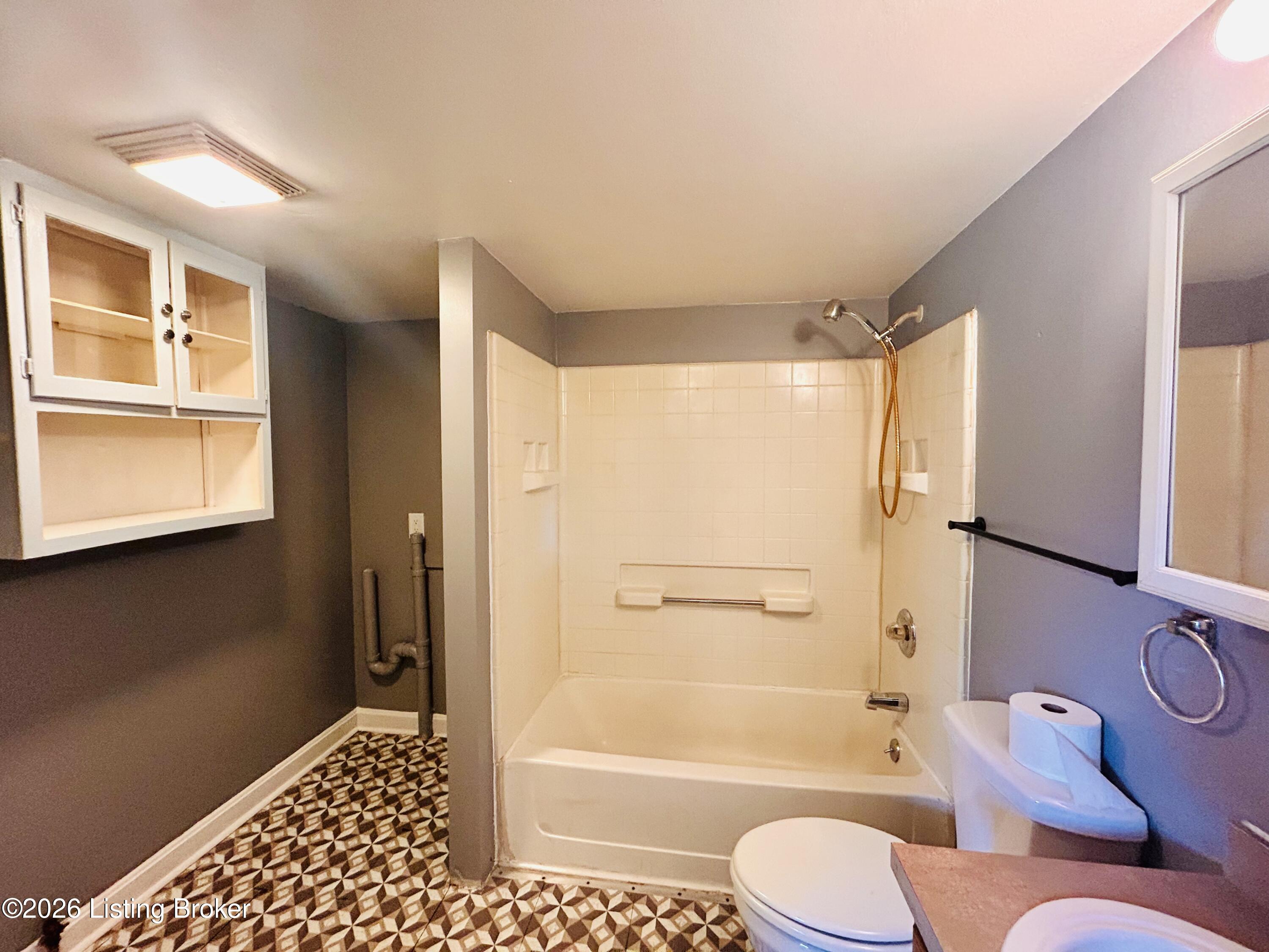 2315 Upper Hunters Trace Property Photo 16