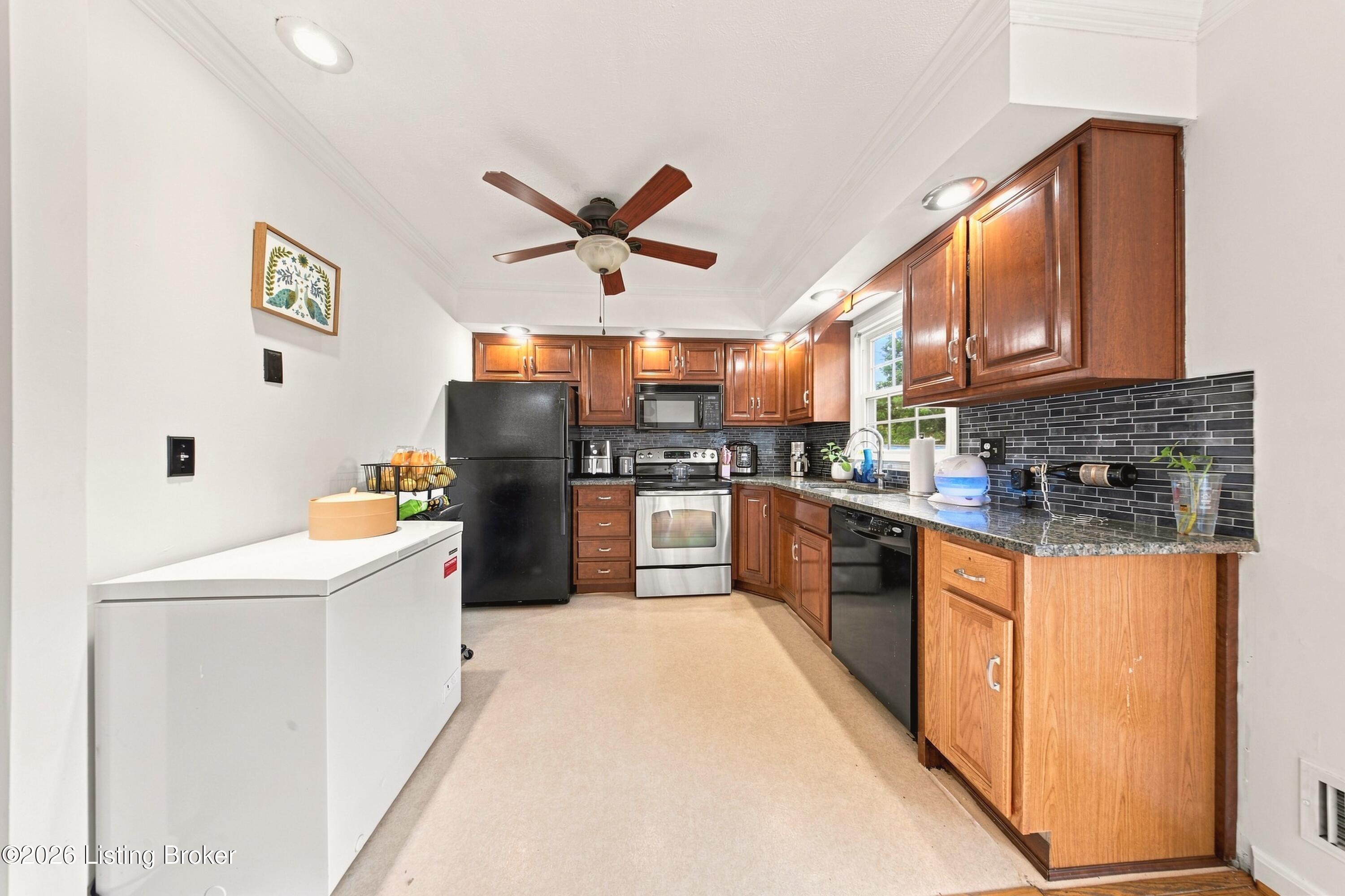 6913 Norlynn Dr Property Photo 12