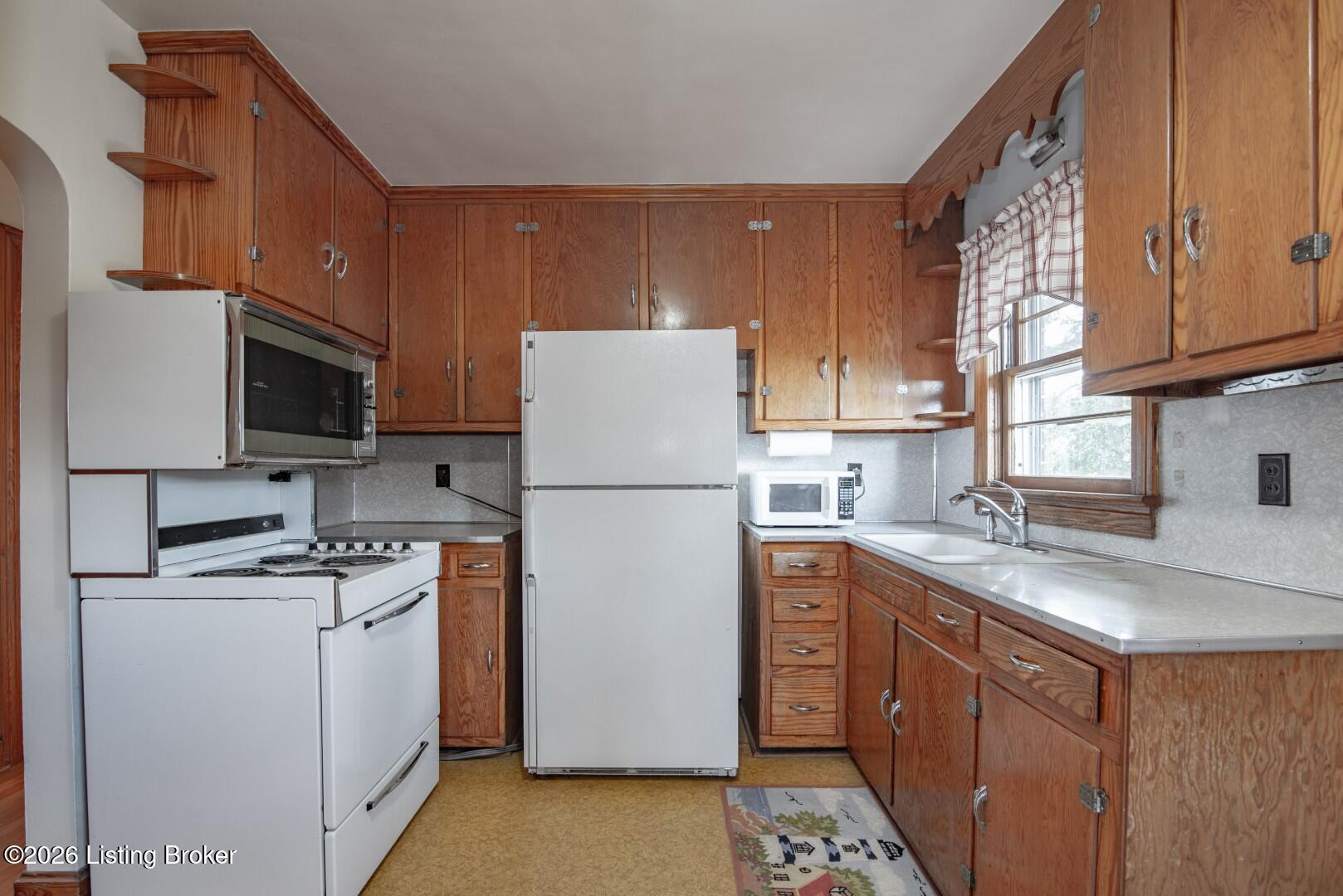 4765 Flaherty Rd Property Photo 26