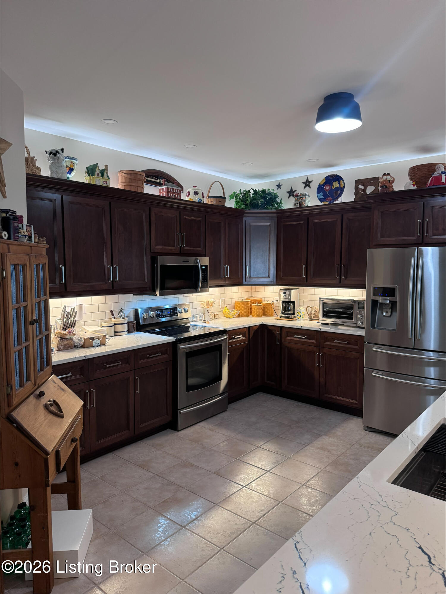 1450 Bridgeport Rd Property Photo 40