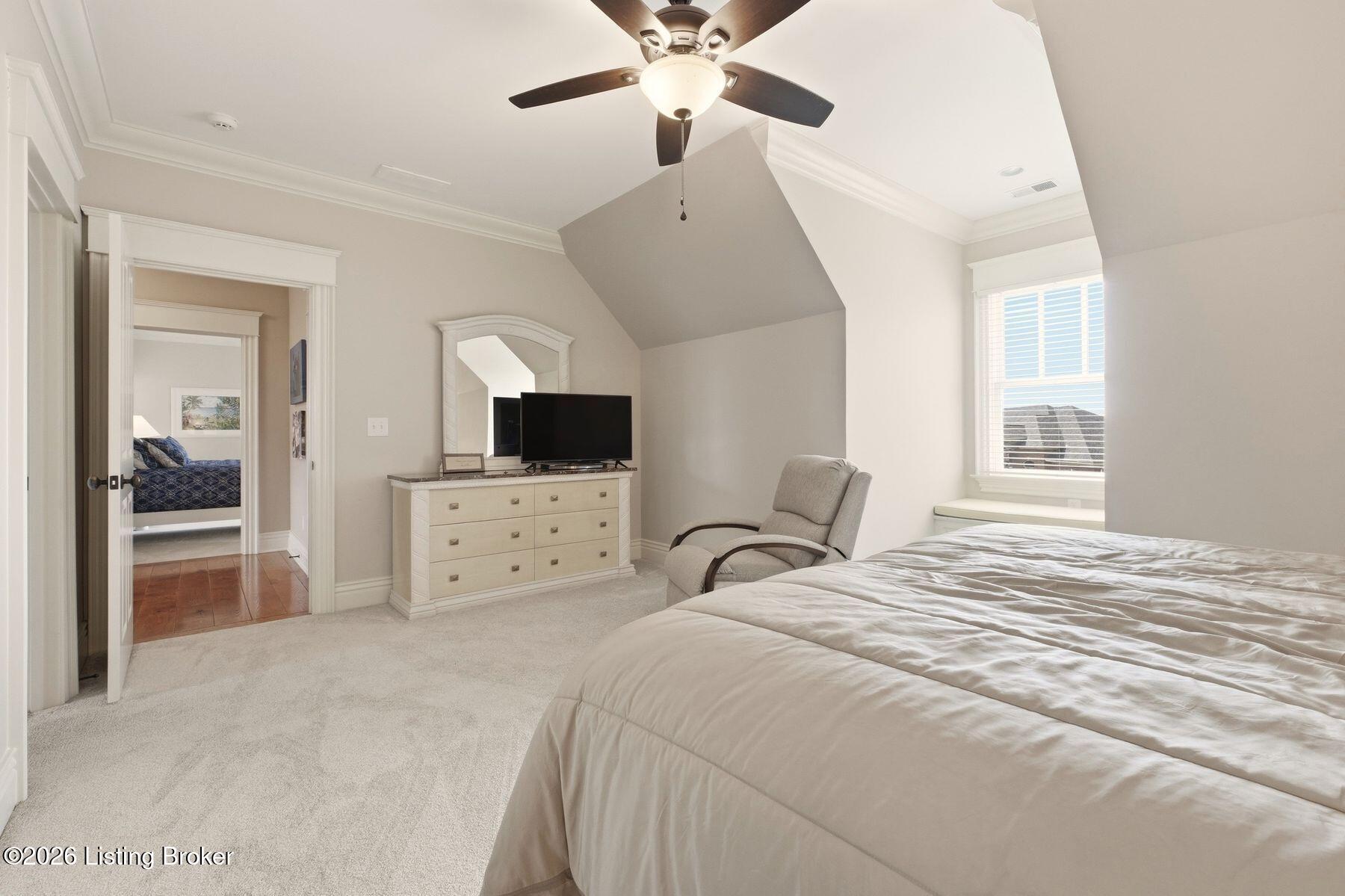 14932 Landmark Dr Property Photo 32