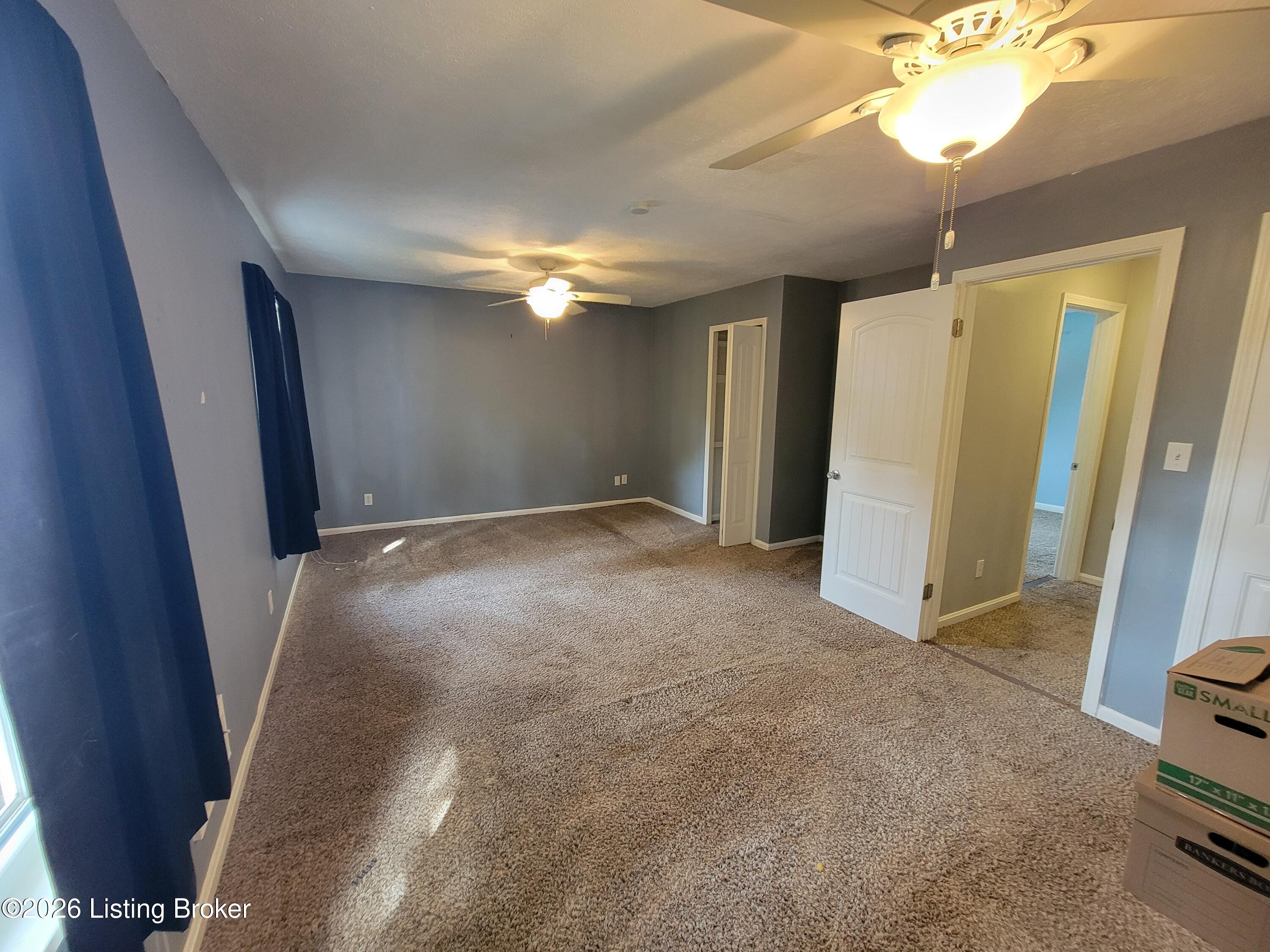 7008 S Watterson Trail Property Photo 13
