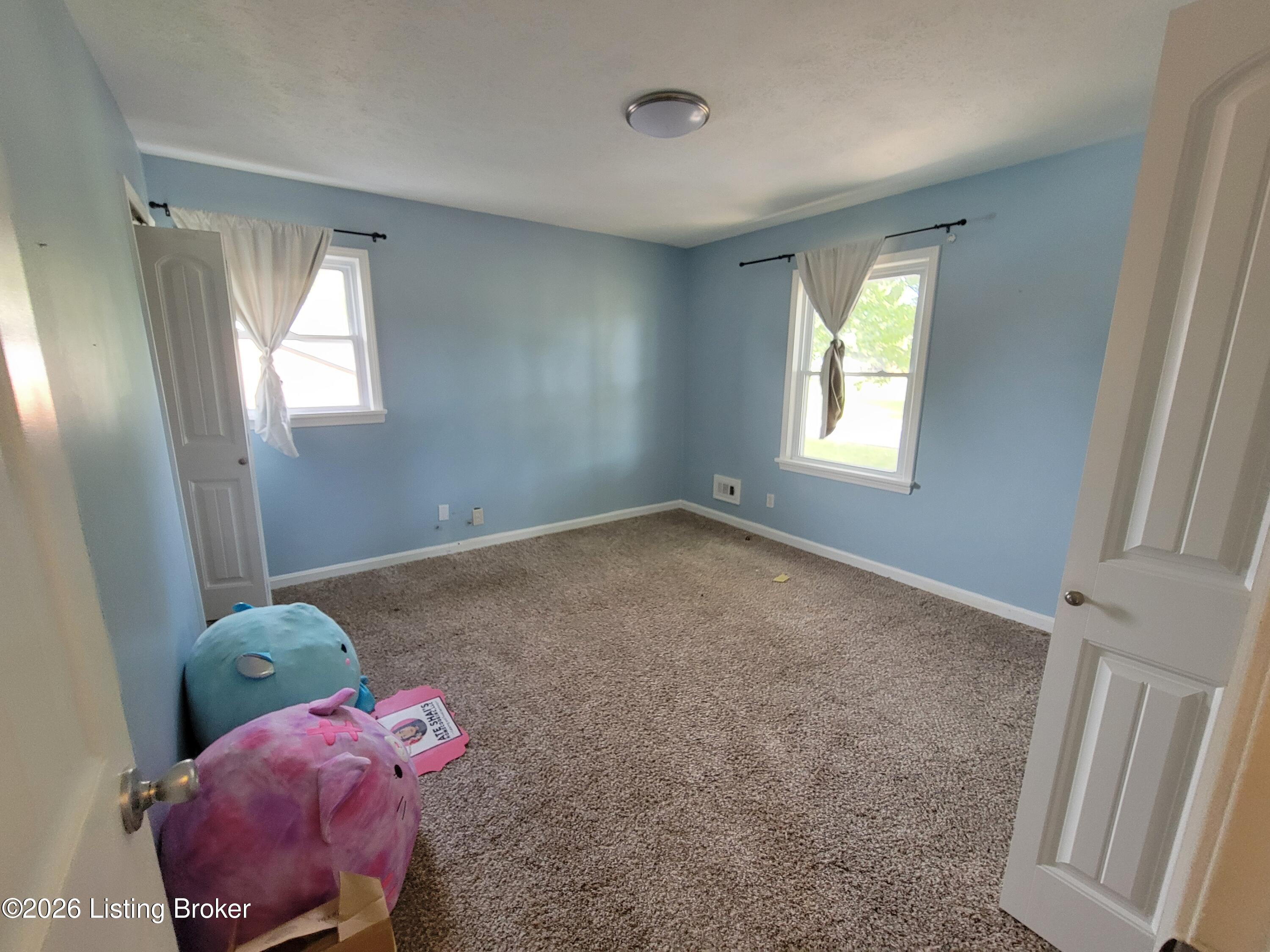 7008 S Watterson Trail Property Photo 17
