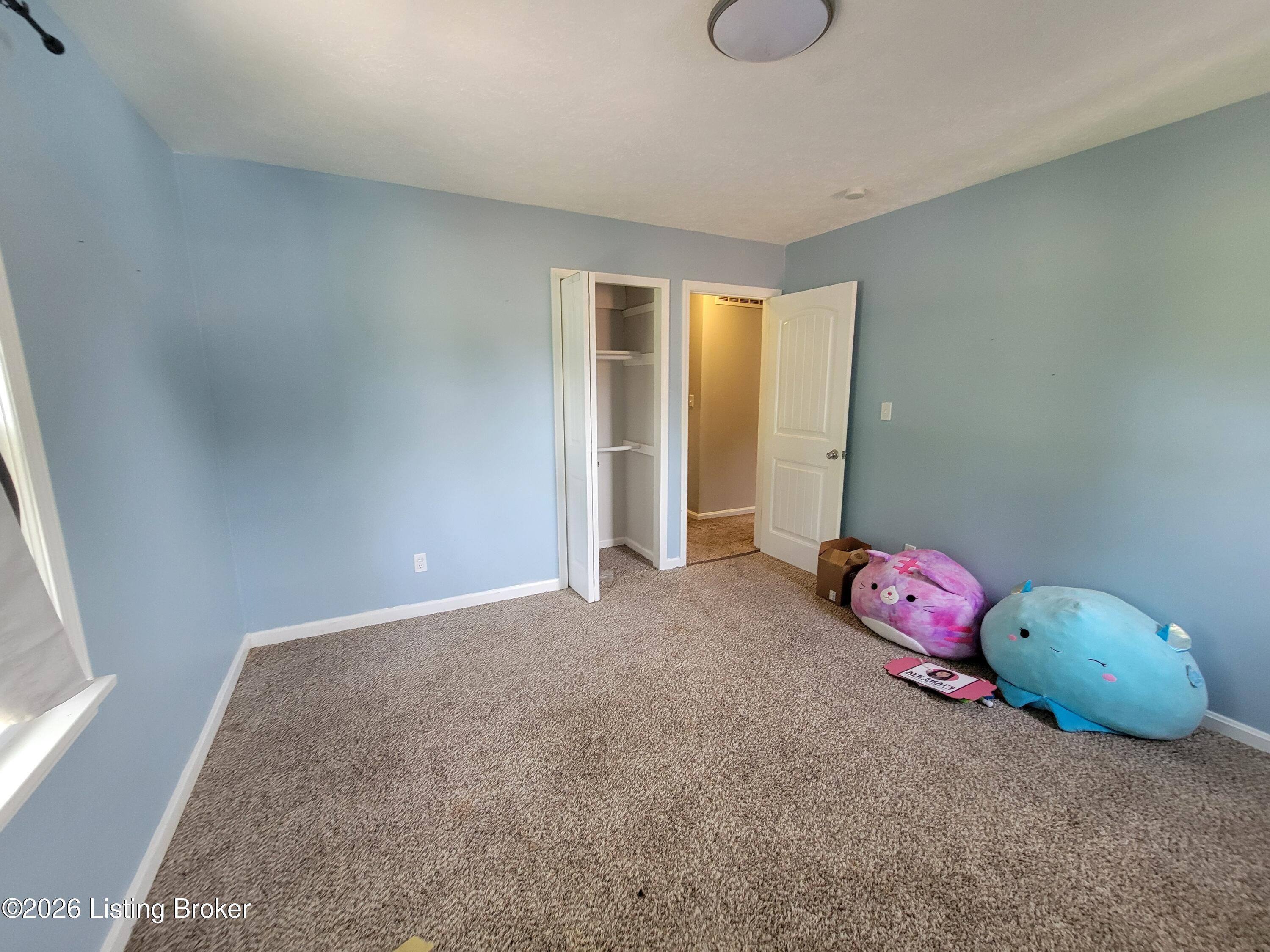 7008 S Watterson Trail Property Photo 18
