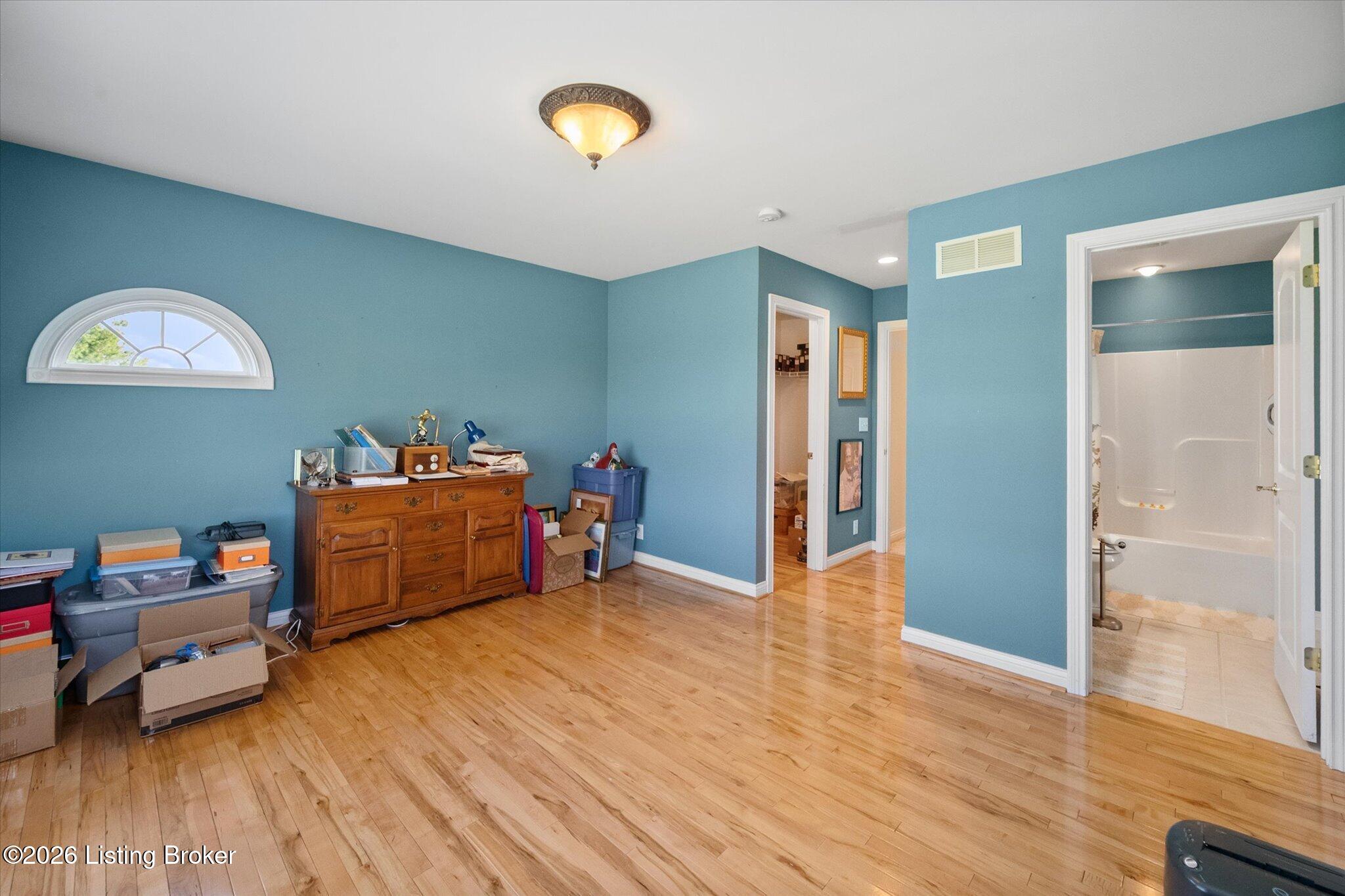 600 Ashbourne Dr Property Photo 29