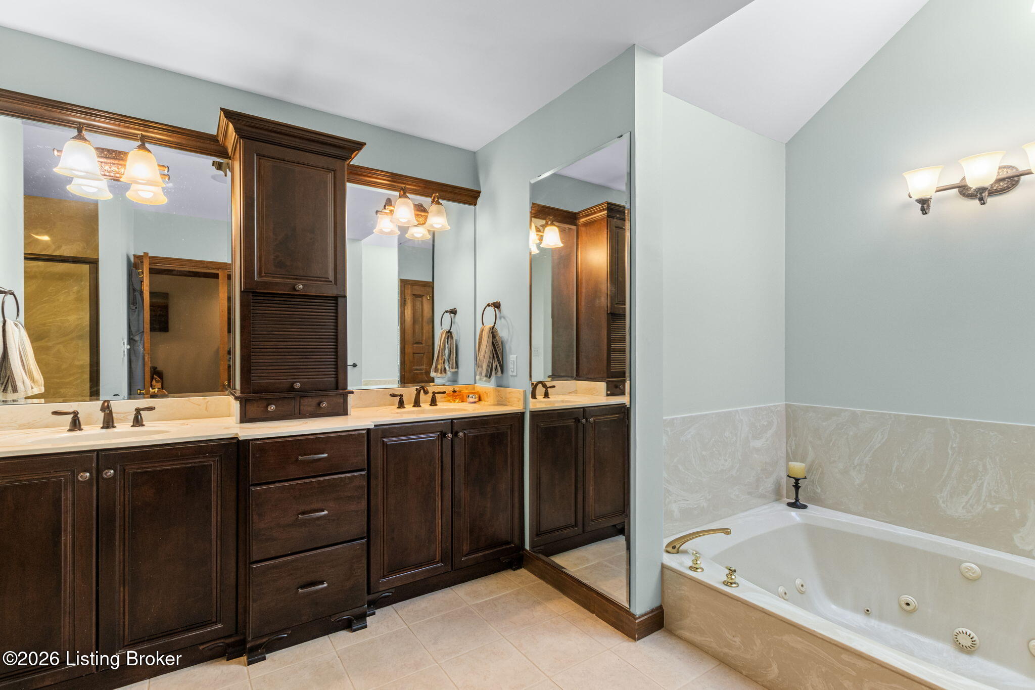 14203 Wakefield Pl Property Photo 35