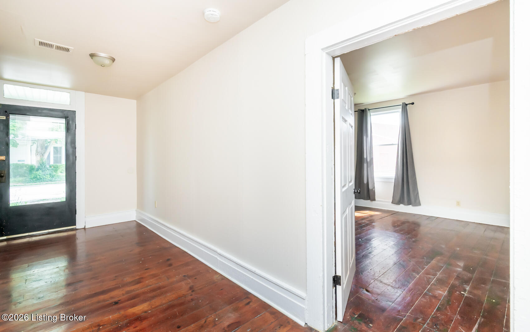 11 E Church St Property Photo 7