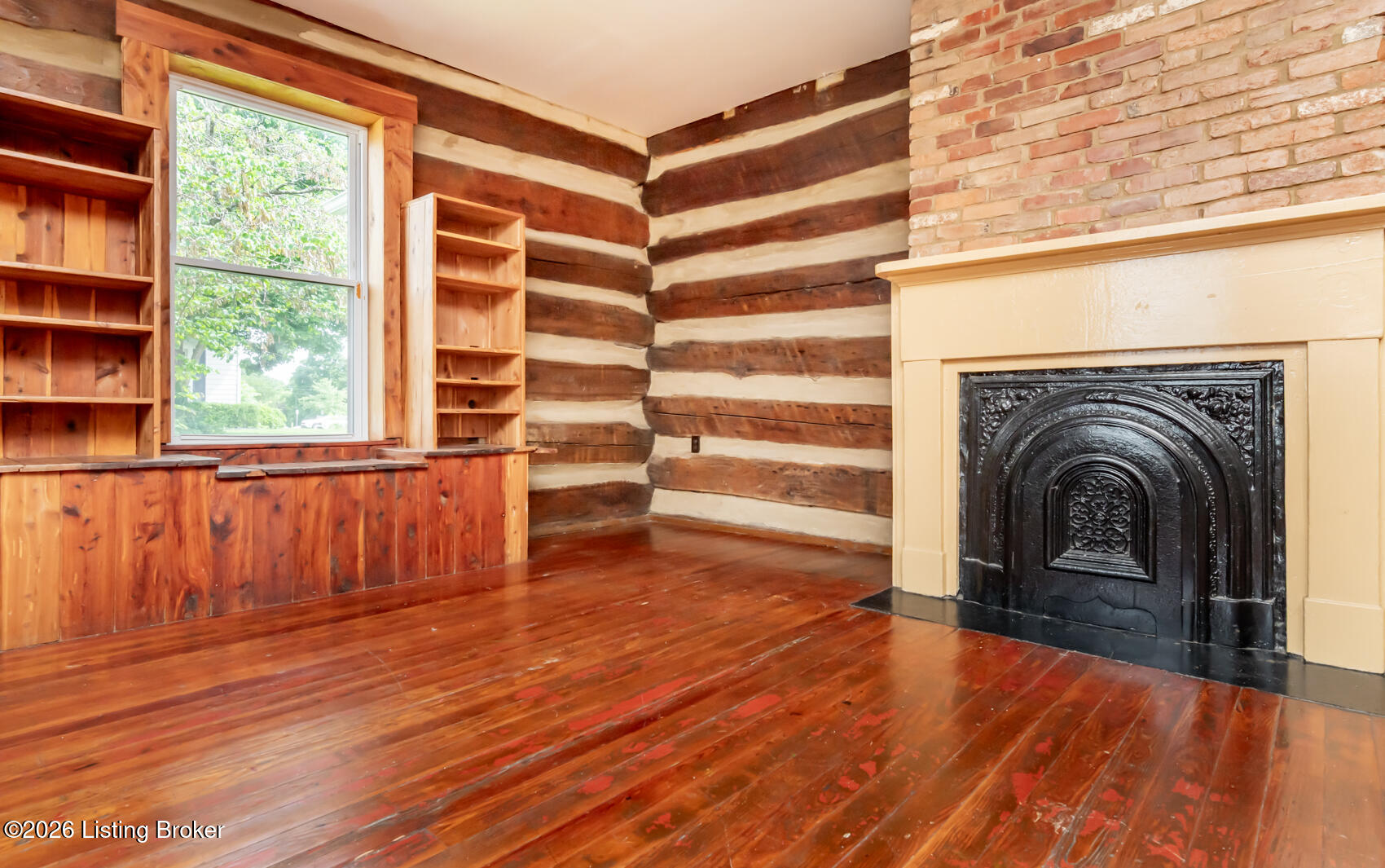 11 E Church St Property Photo 19
