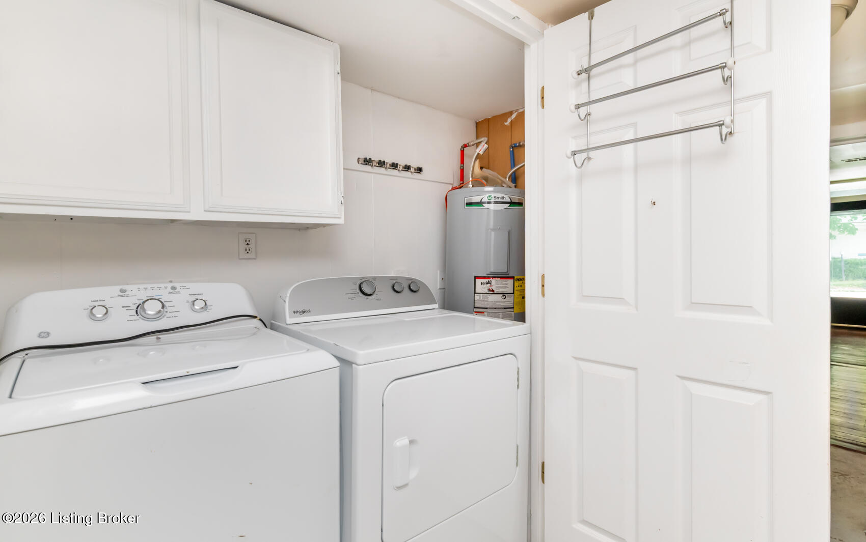 11 E Church St Property Photo 45