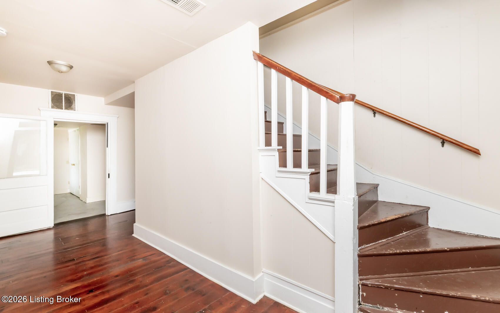 11 E Church St Property Photo 48