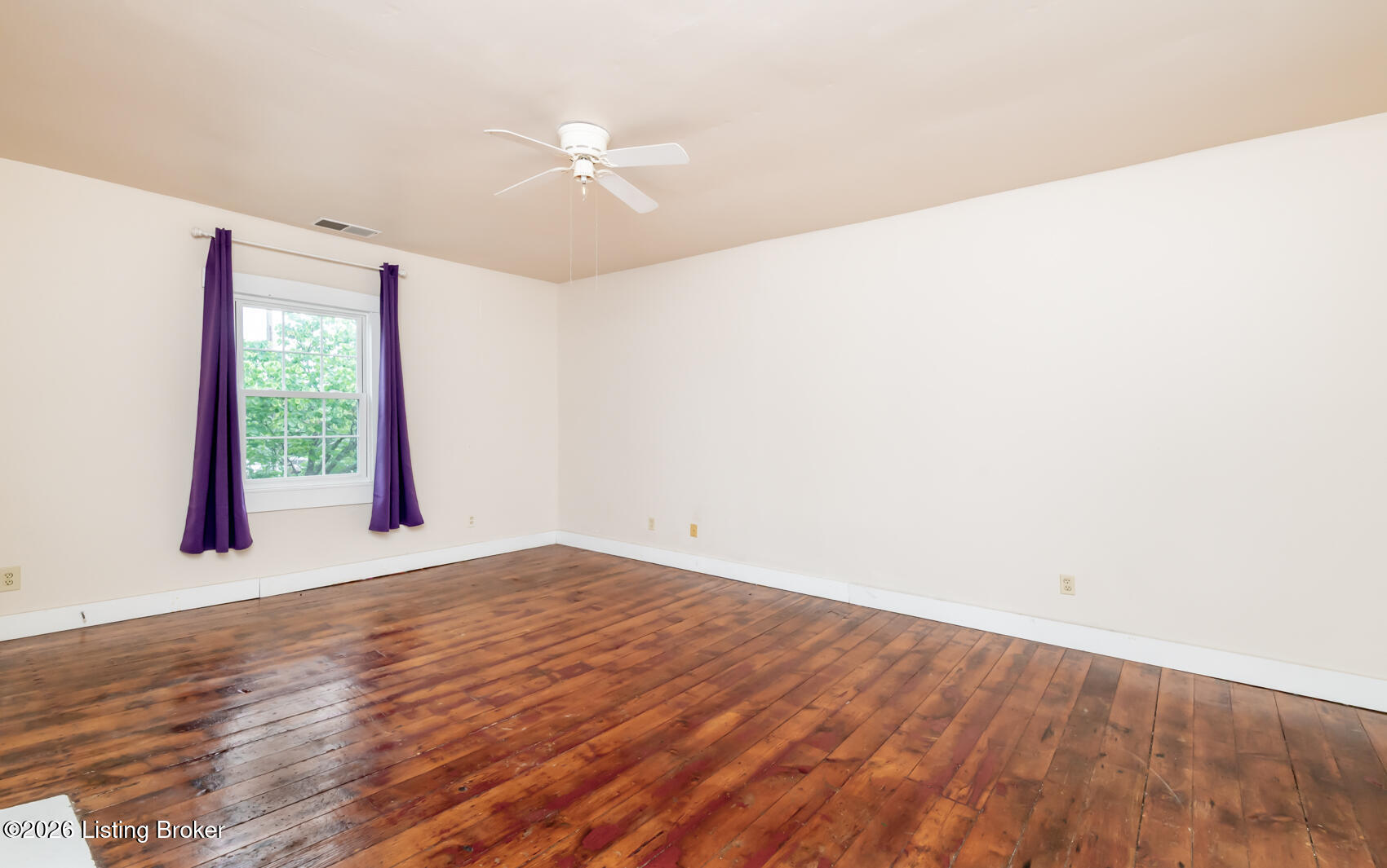 11 E Church St Property Photo 50