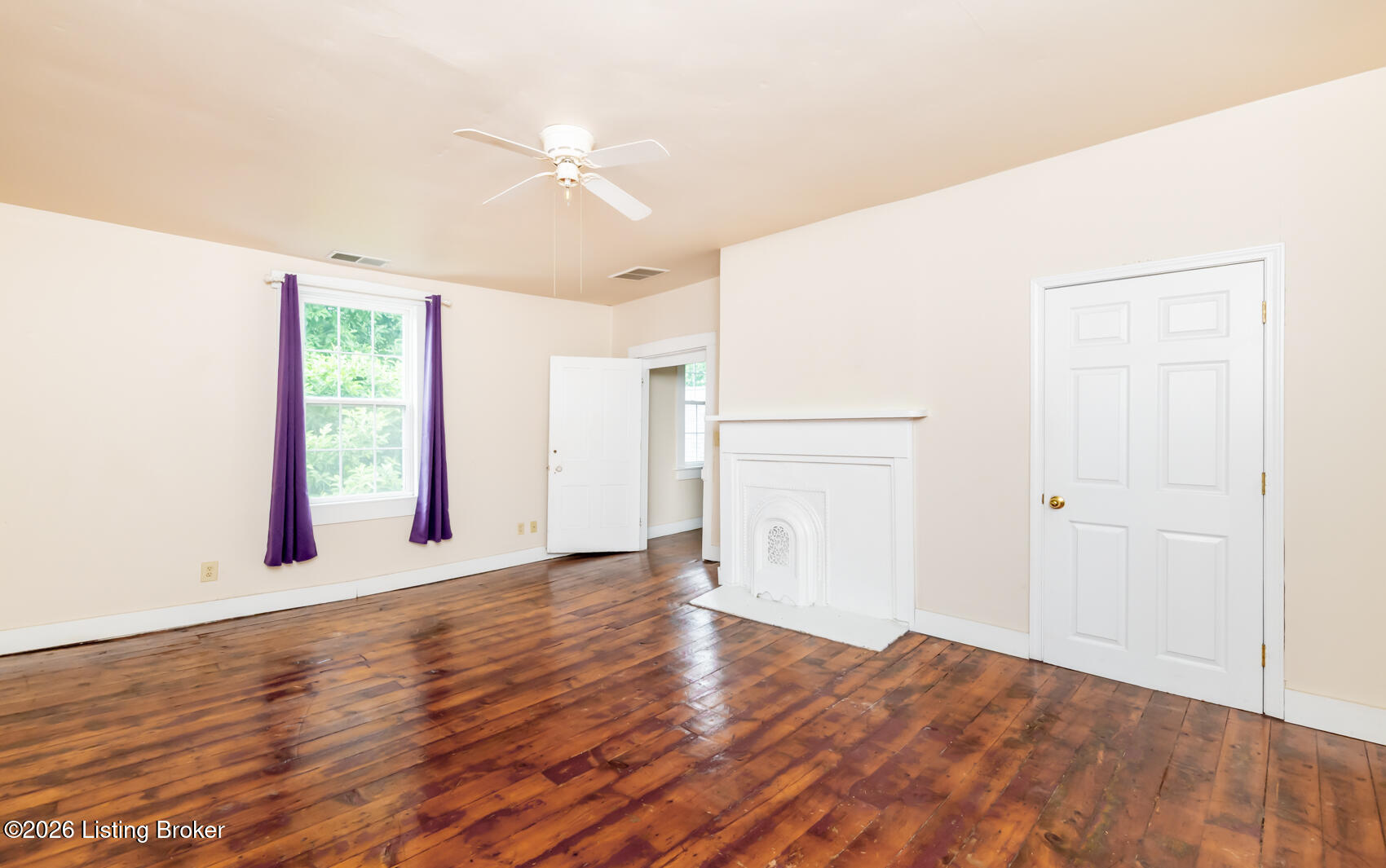 11 E Church St Property Photo 52
