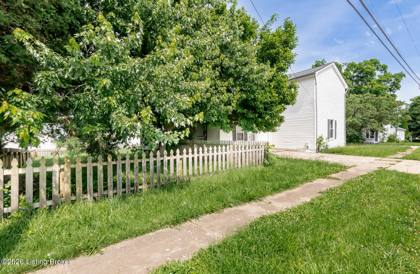 11 E Church St Property Photo 68