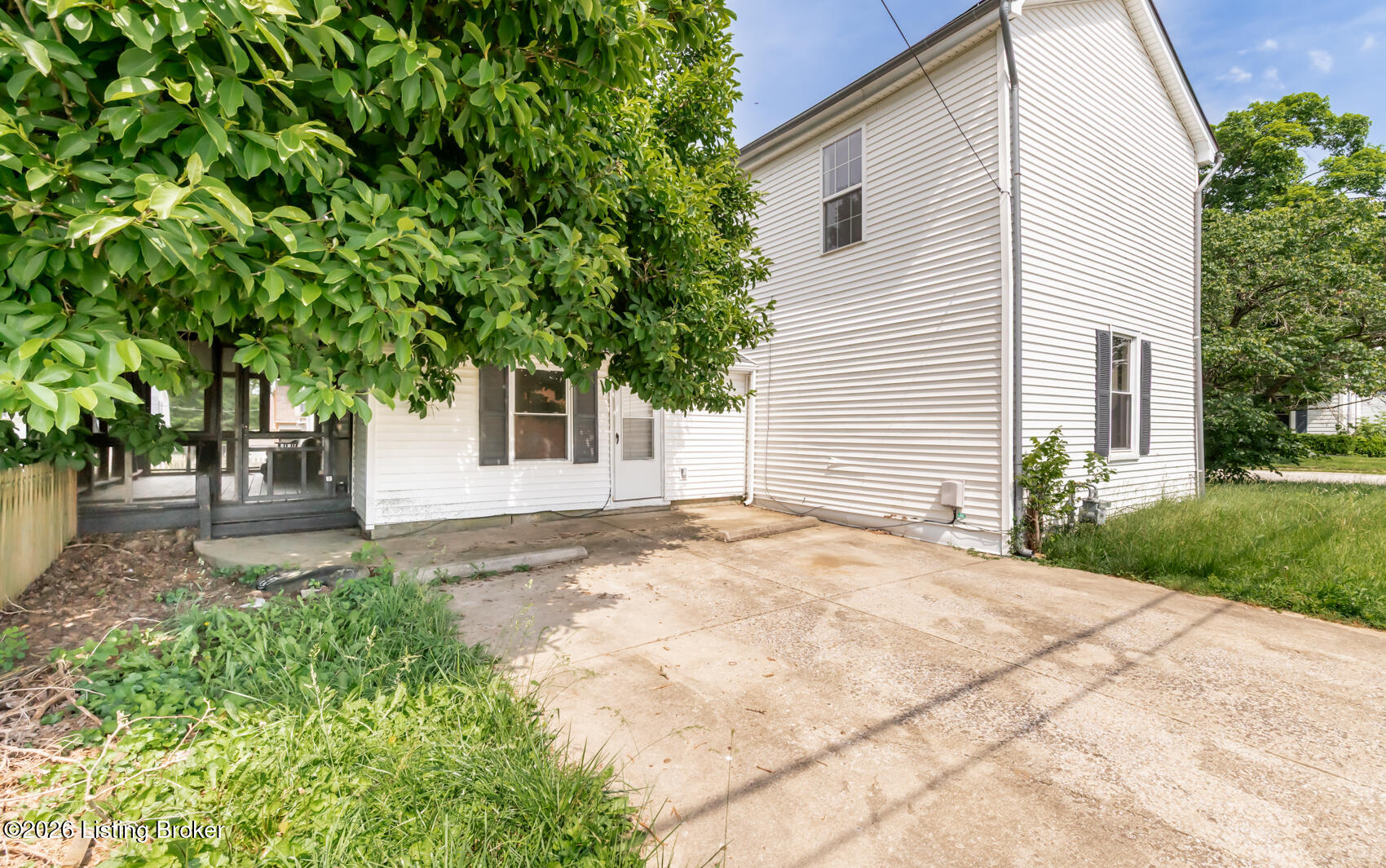 11 E Church St Property Photo 69