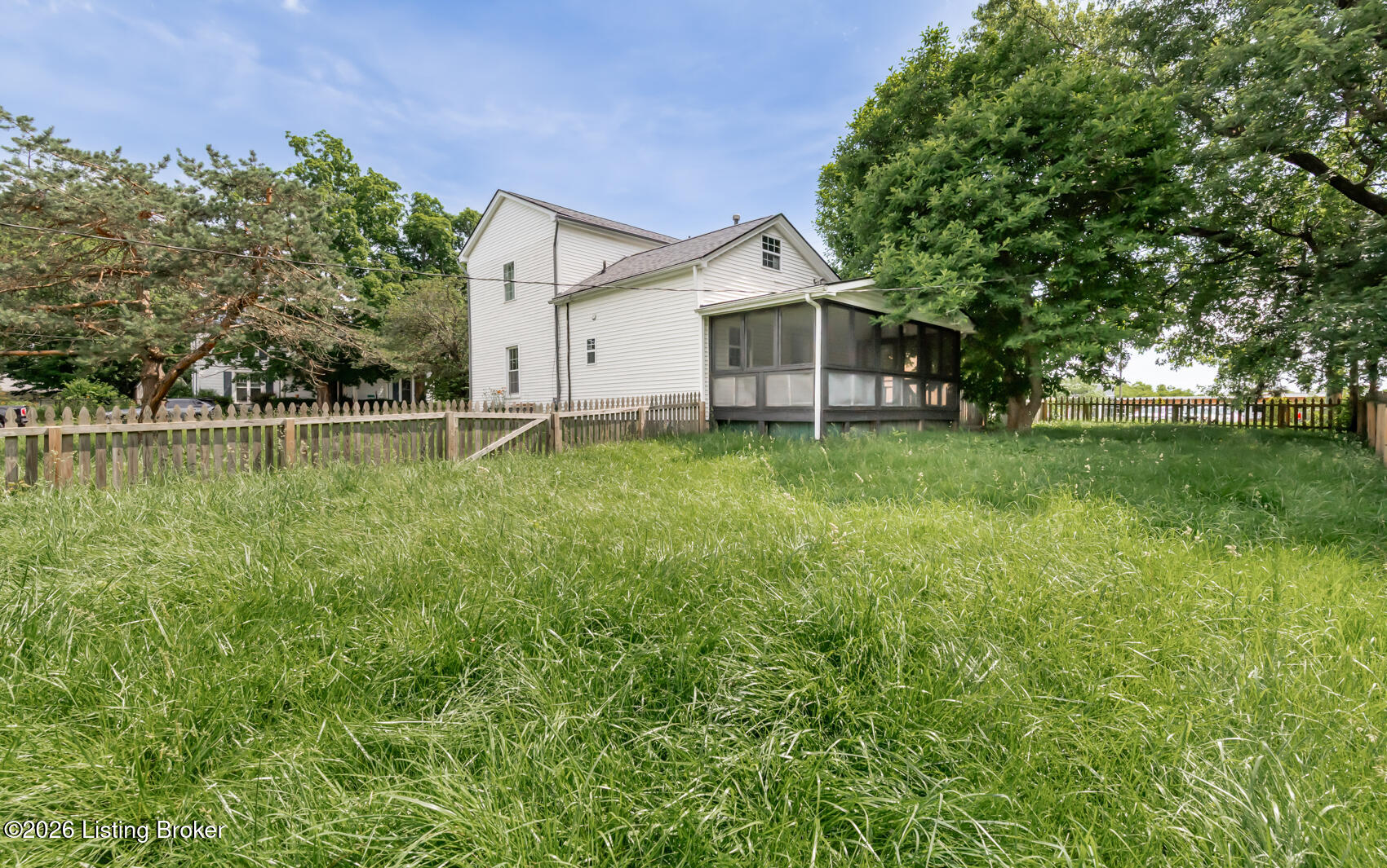 11 E Church St Property Photo 74