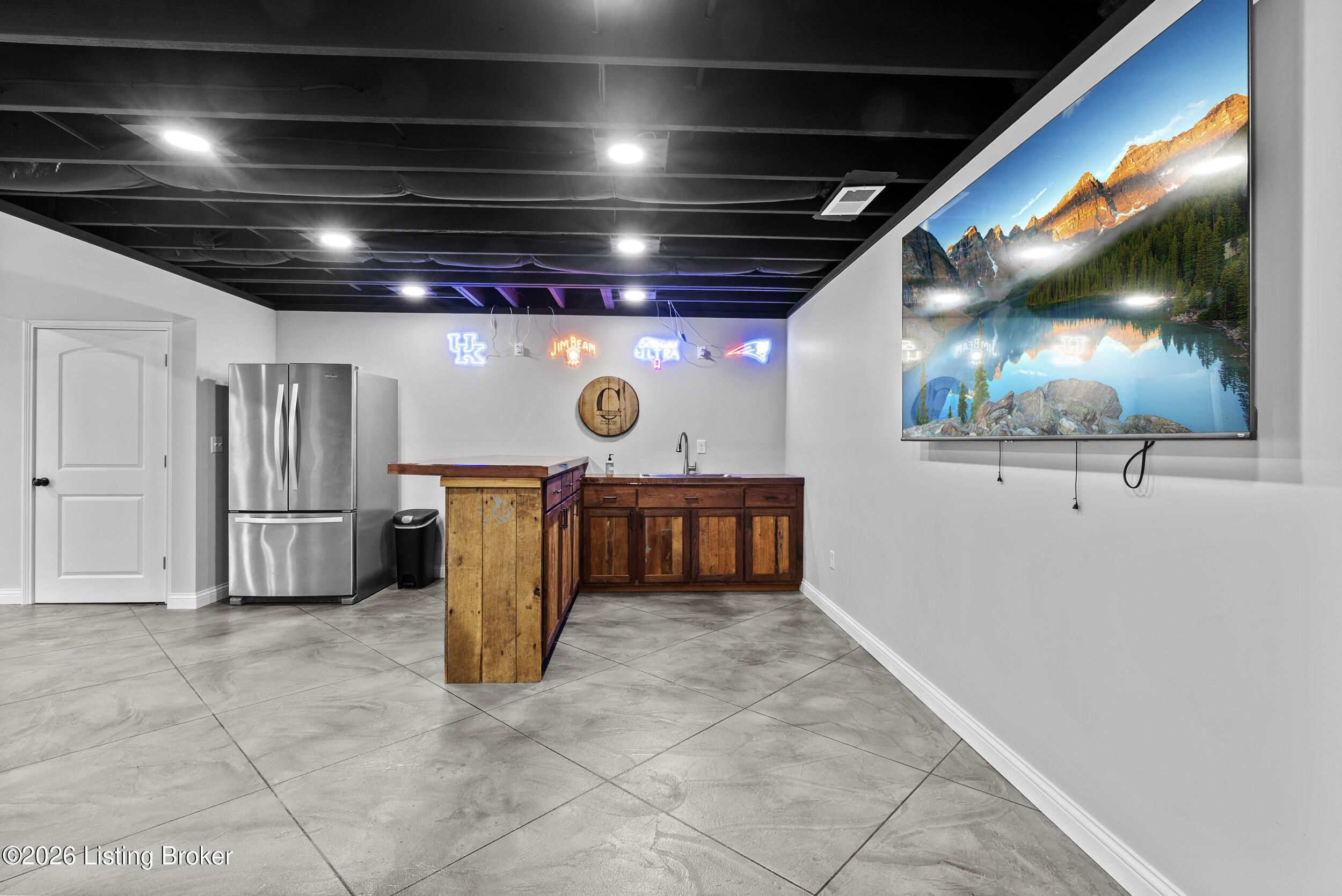 200 Huckaberry St Property Photo 41