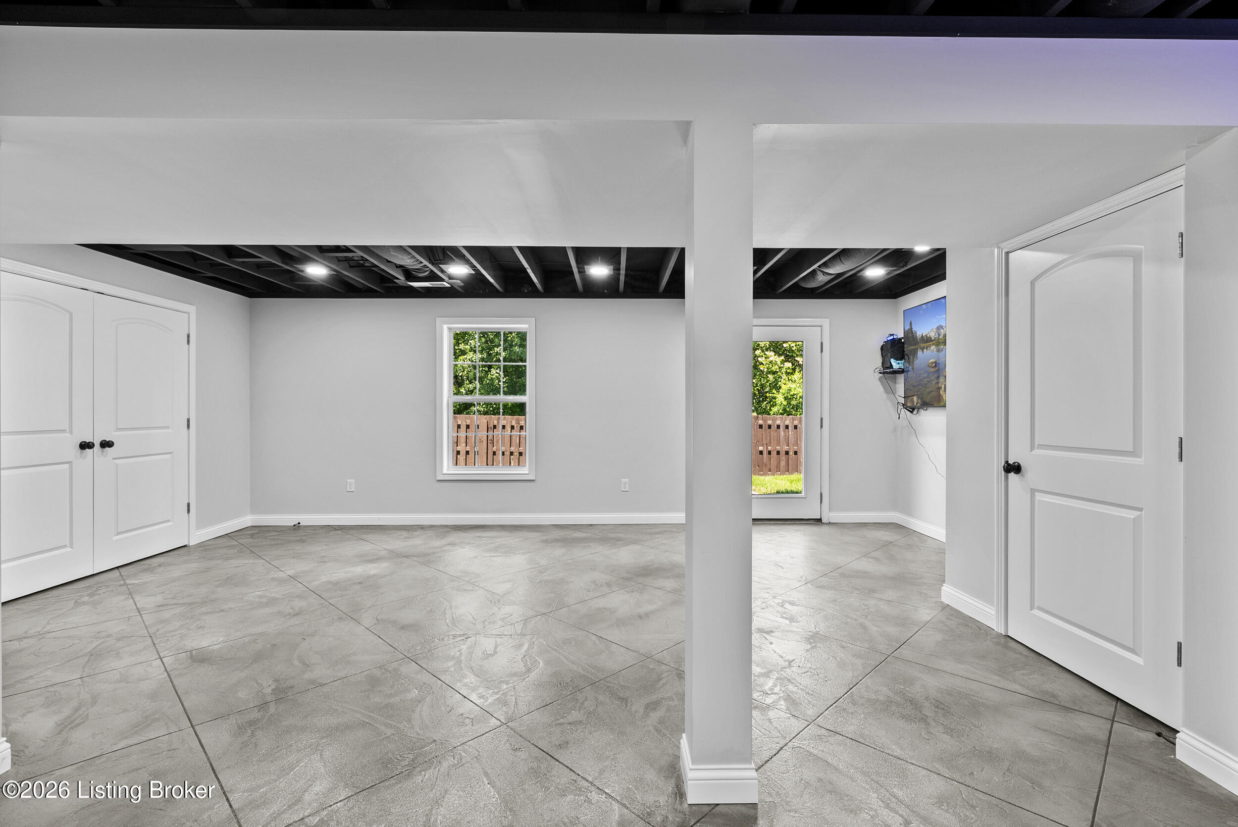 200 Huckaberry St Property Photo 45