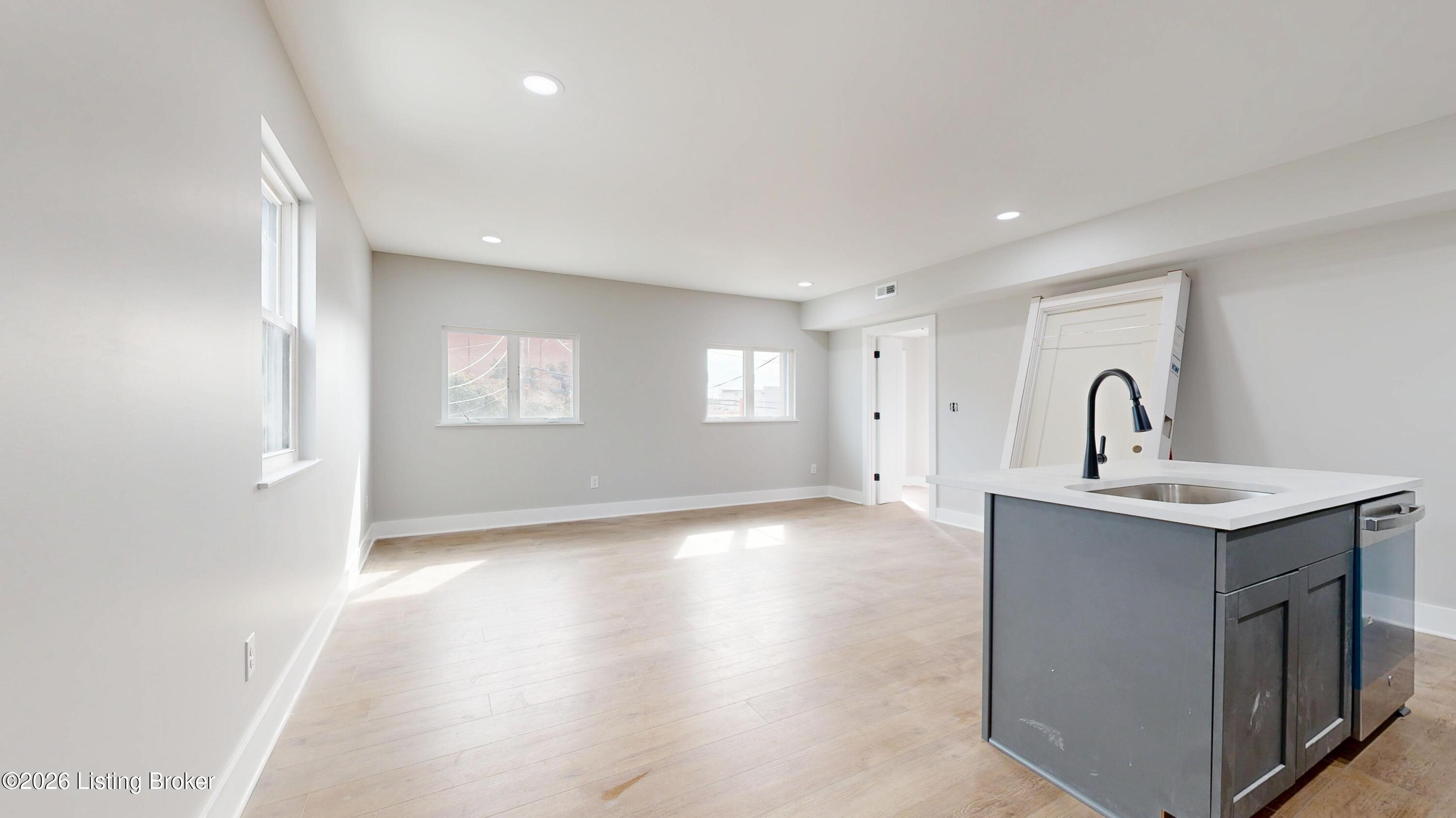 116 Bauer Ave 201 Property Photo 3