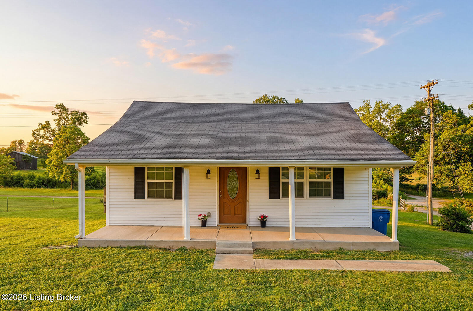 2214 Harrodsburg Rd Property Photo 1